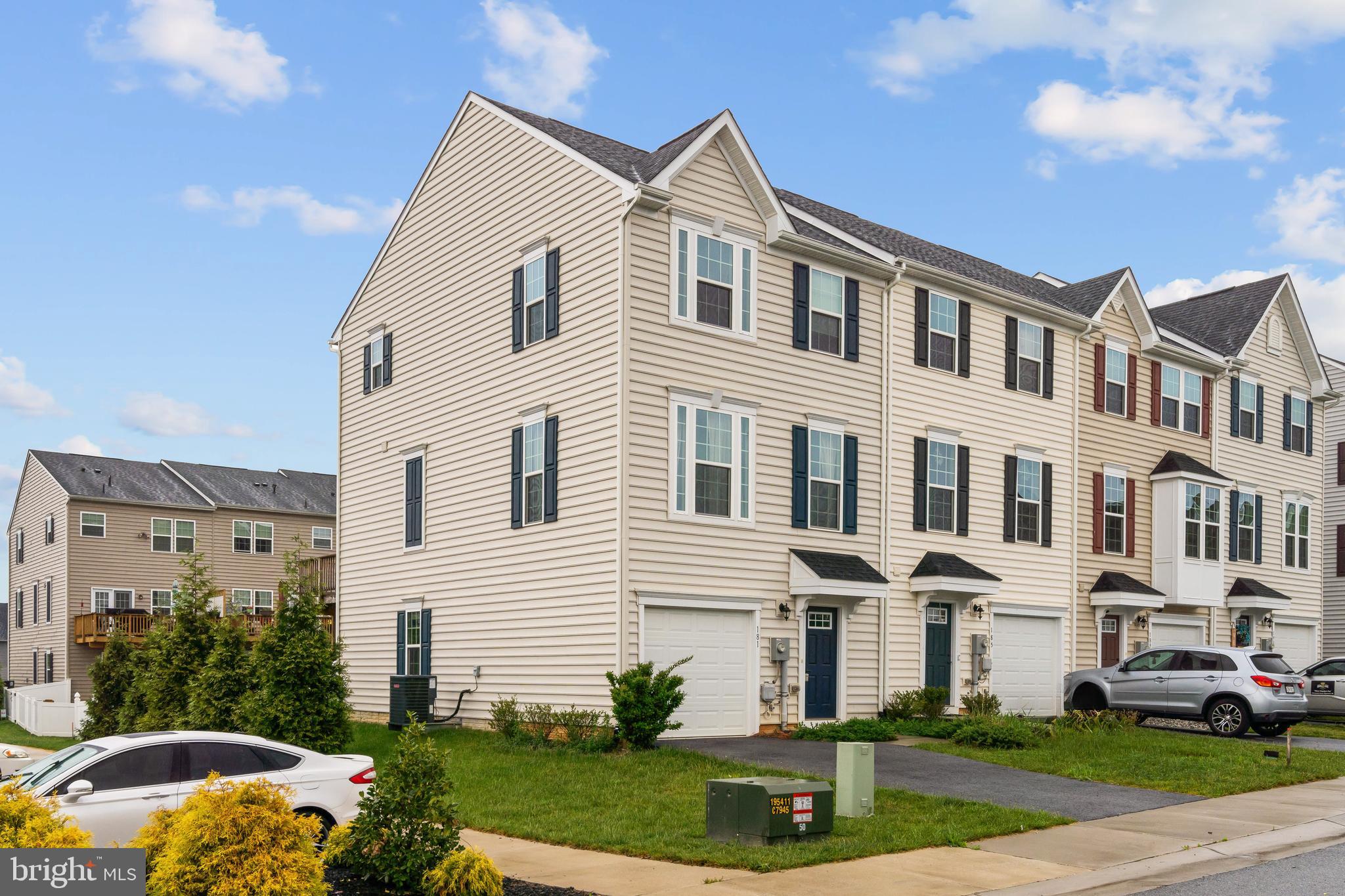 POTOMAC STATION - Residential