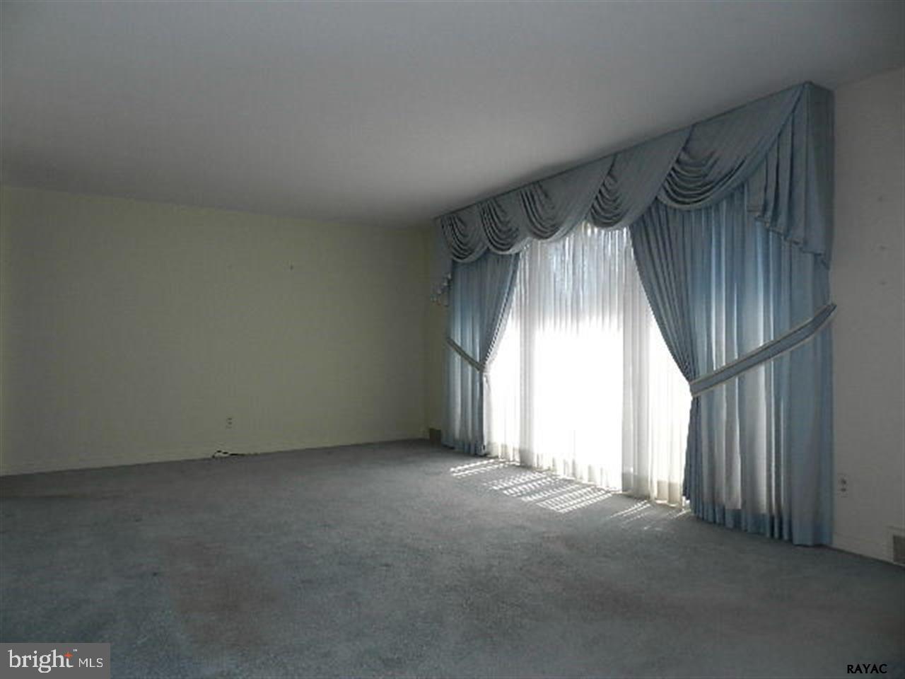 HAINES ACRES - Residential
