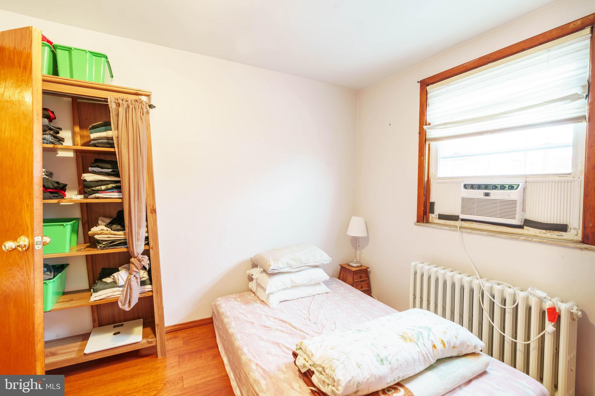 LOWER MOYAMENSING - Residential