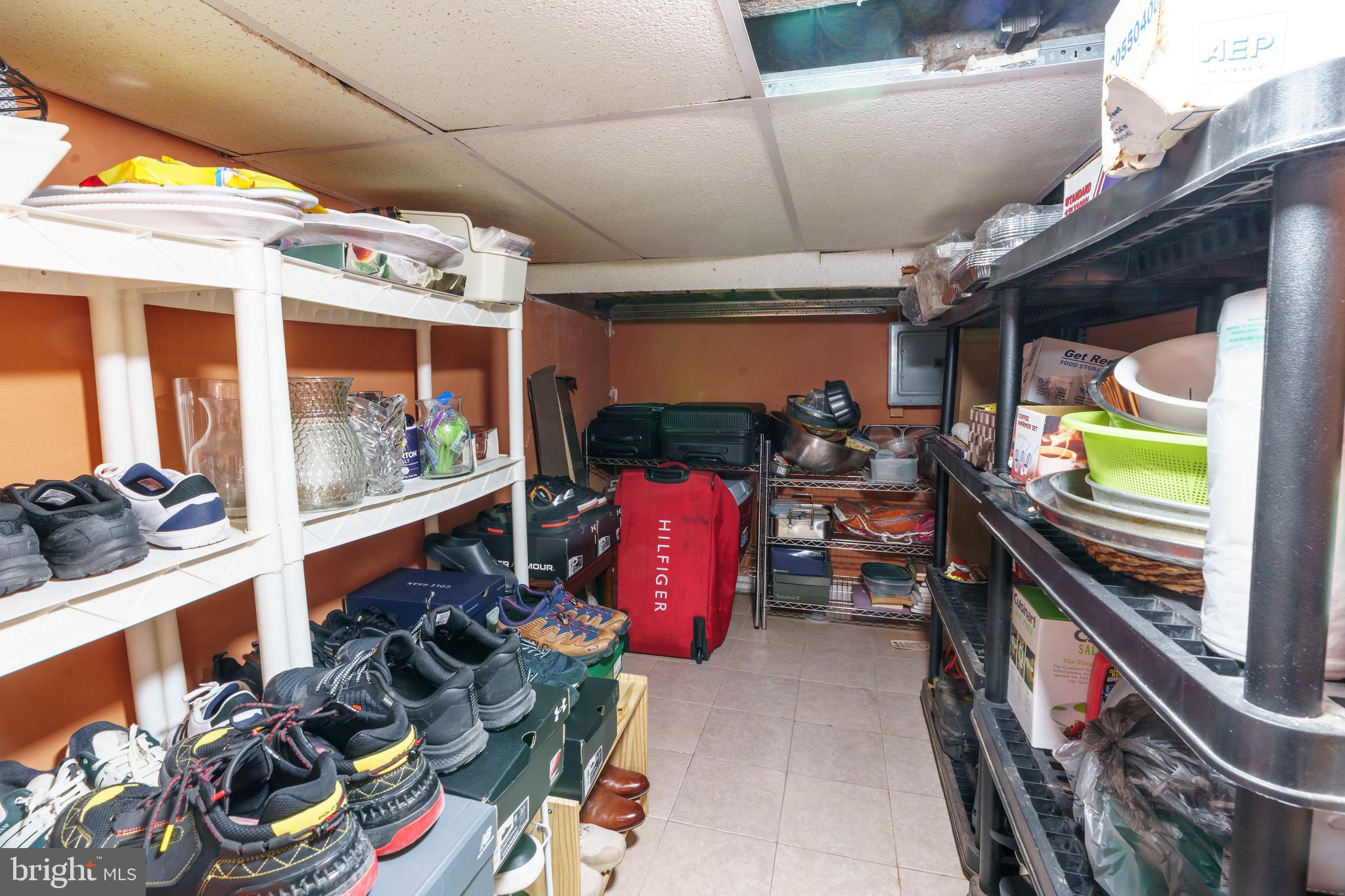 LOWER MOYAMENSING - Residential