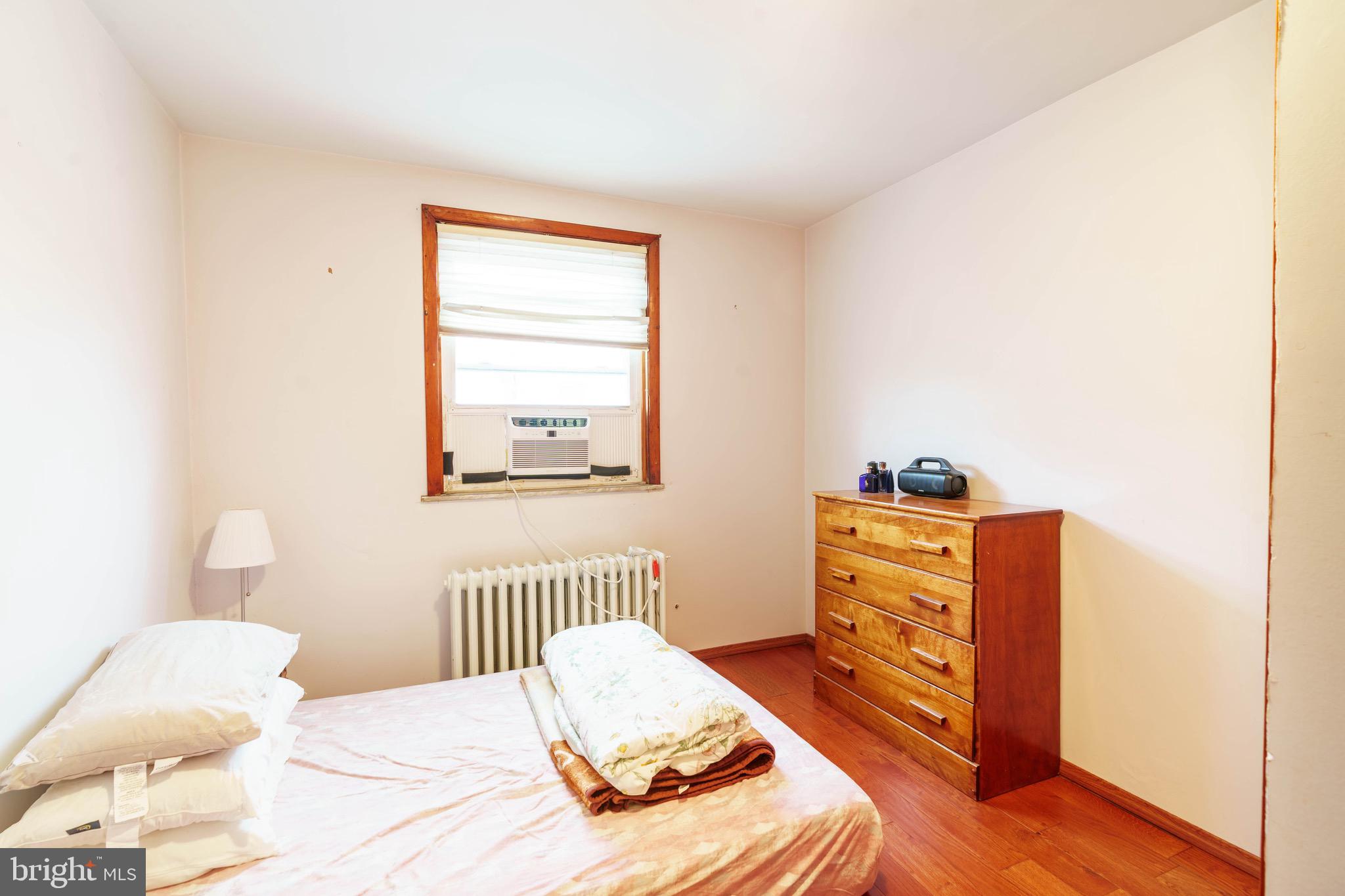 LOWER MOYAMENSING - Residential