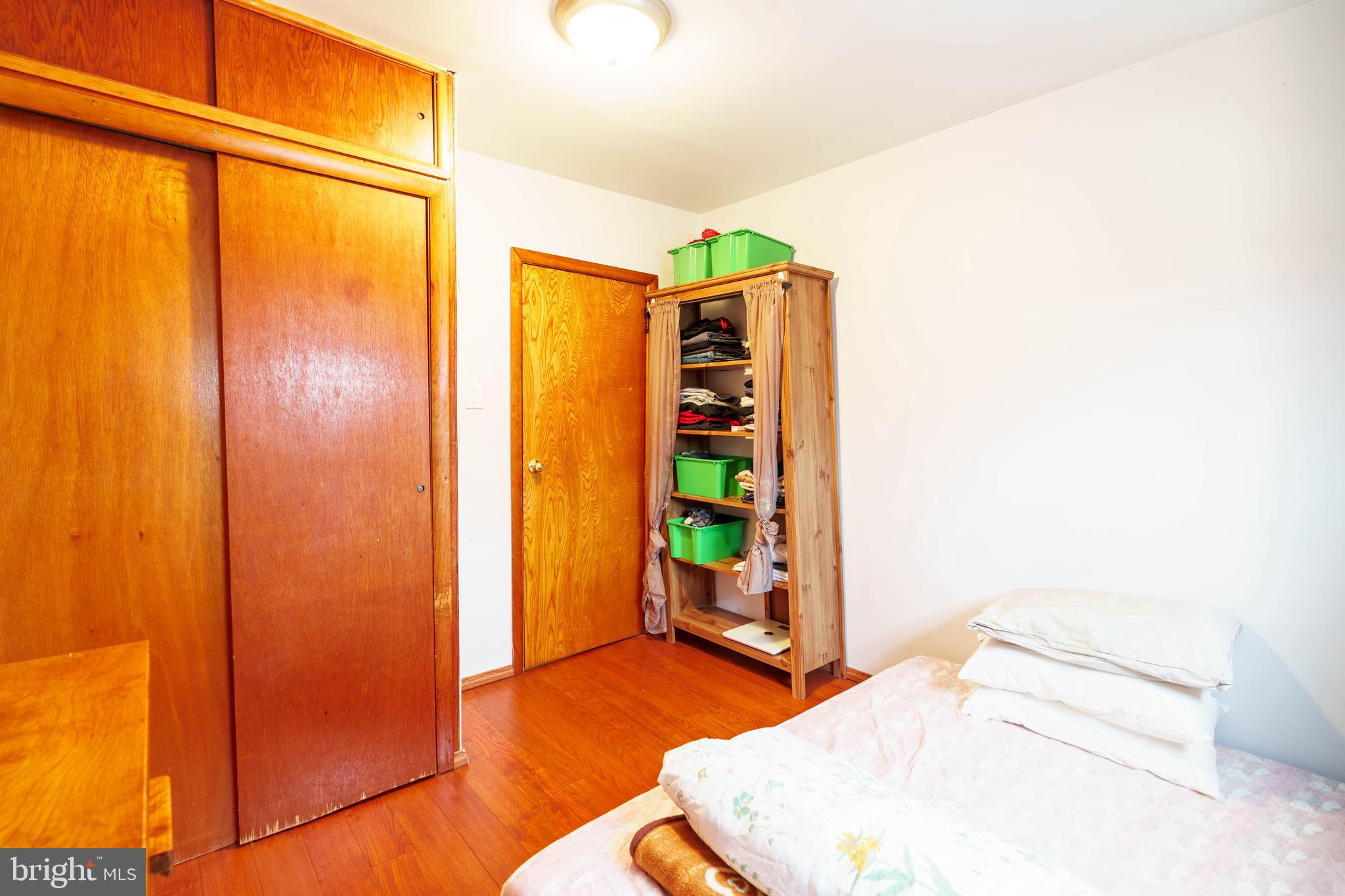 LOWER MOYAMENSING - Residential