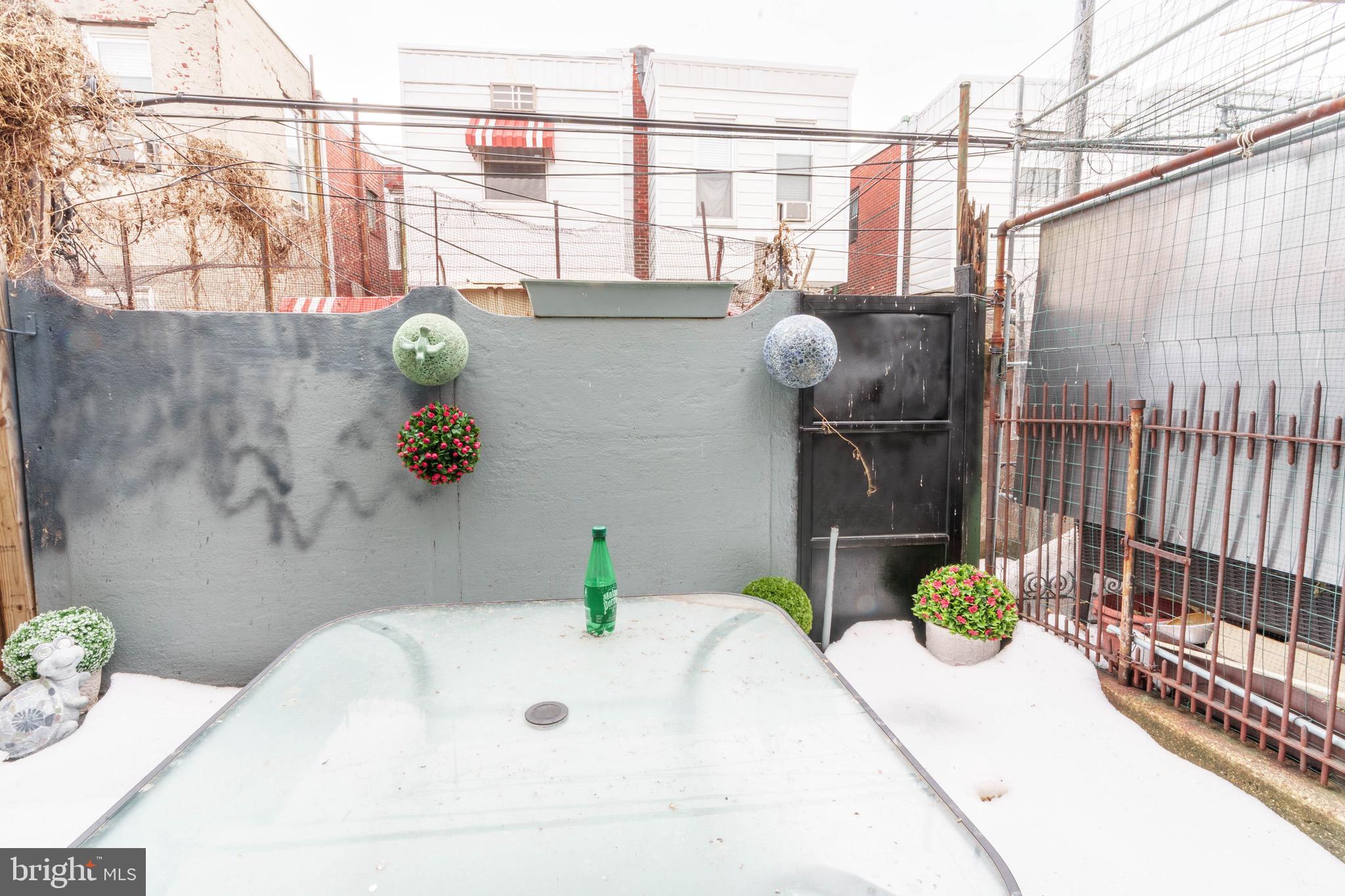 LOWER MOYAMENSING - Residential