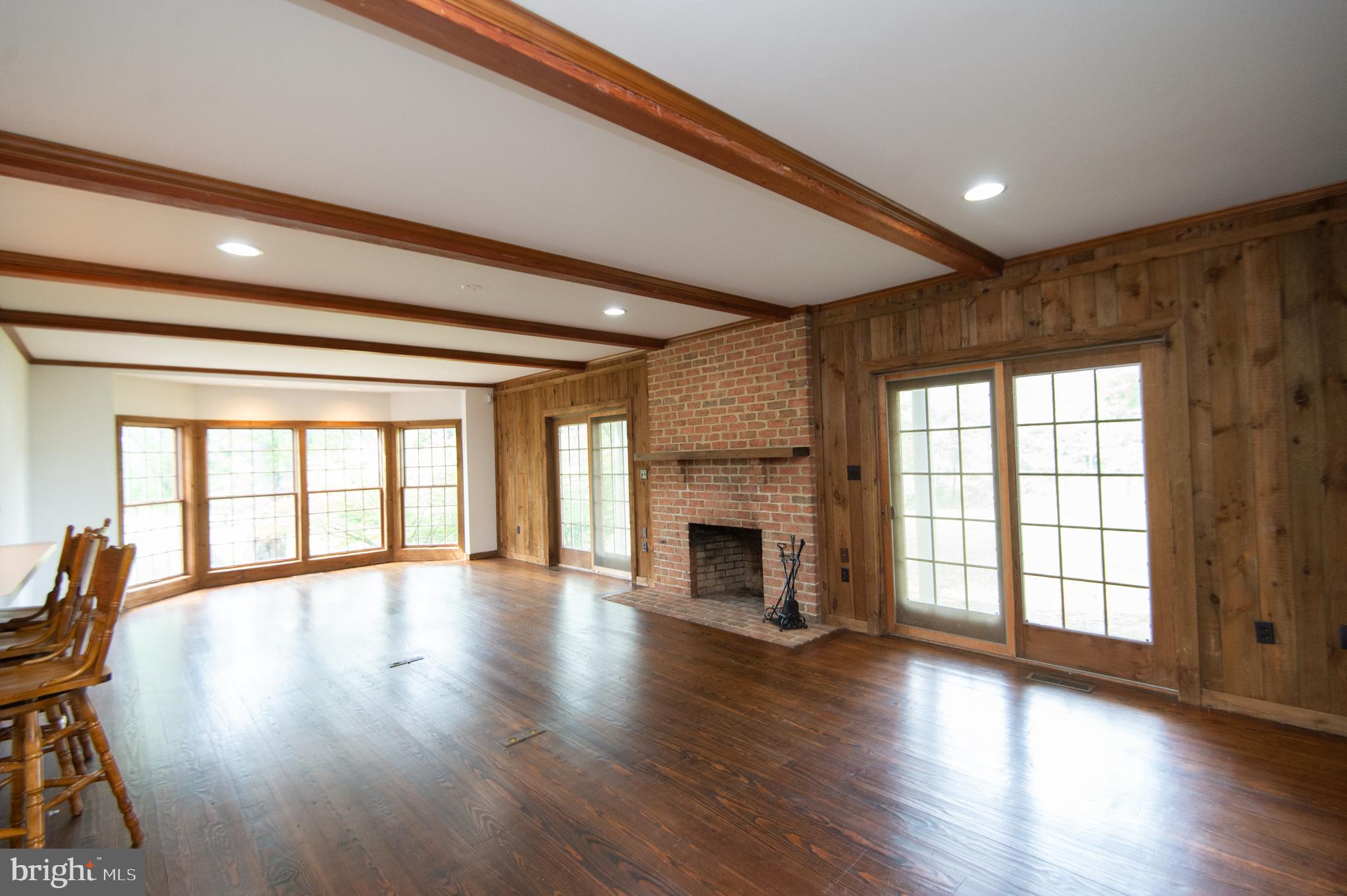 ROYAL OAK - Residential