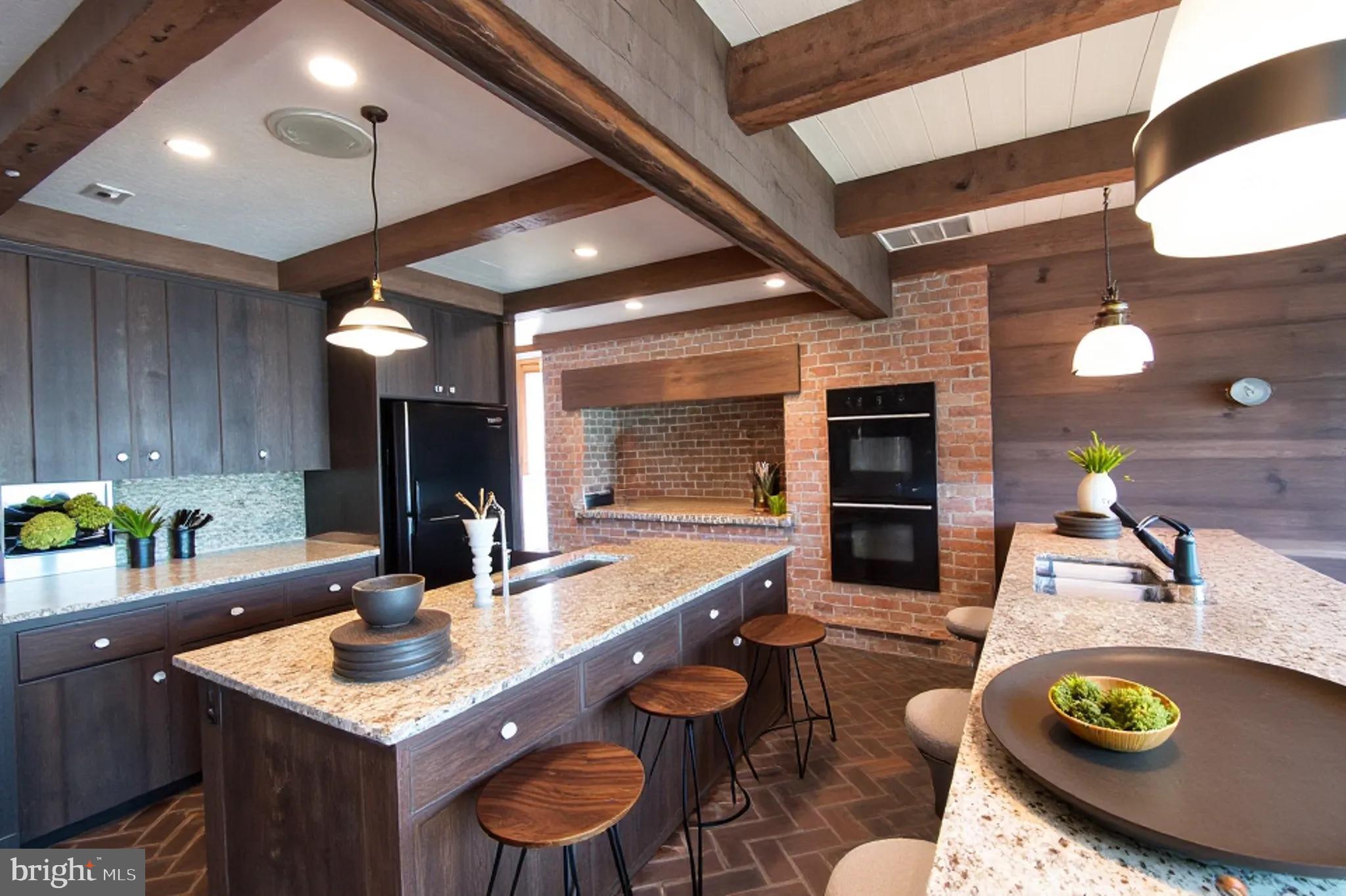 ROYAL OAK - Residential