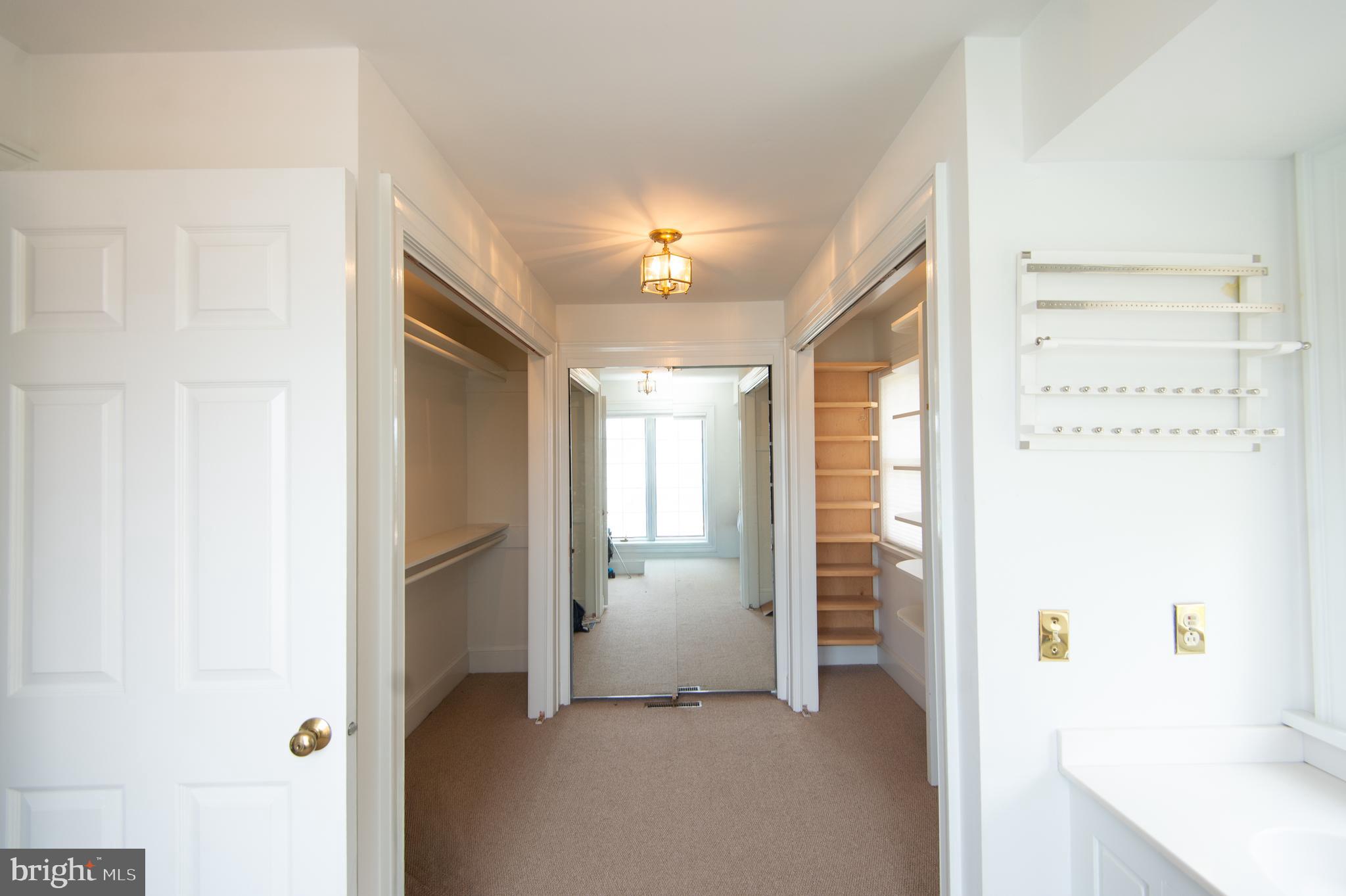 ROYAL OAK - Residential