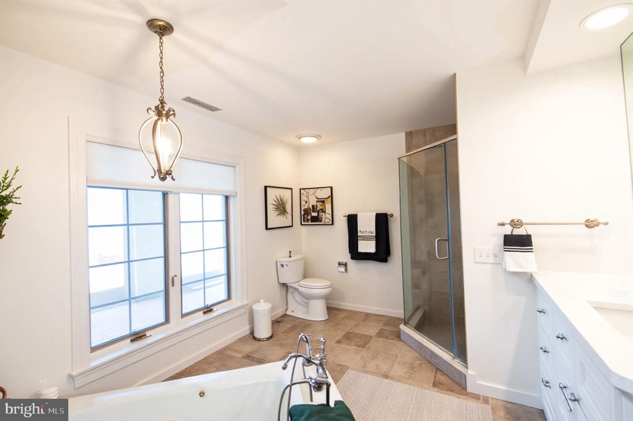 ROYAL OAK - Residential