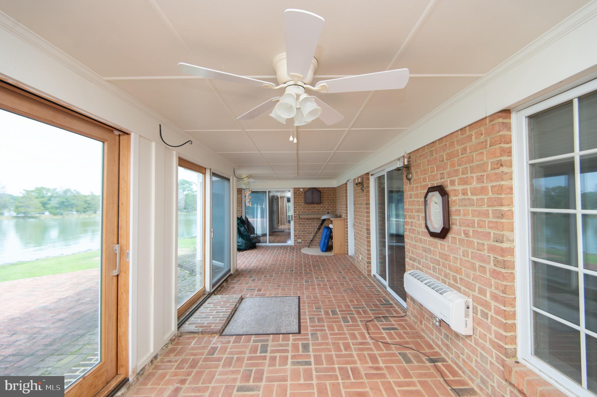 ROYAL OAK - Residential