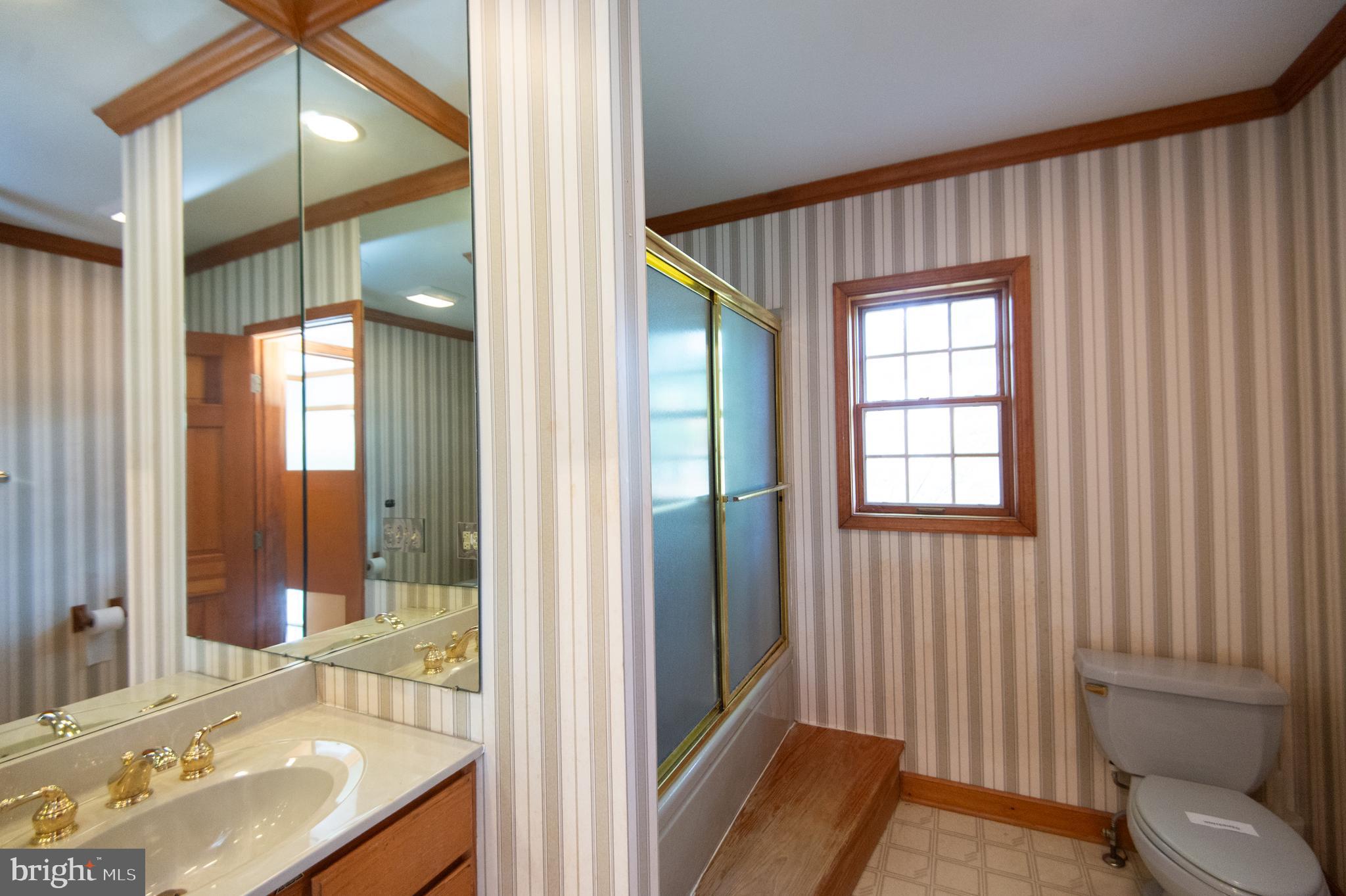 ROYAL OAK - Residential