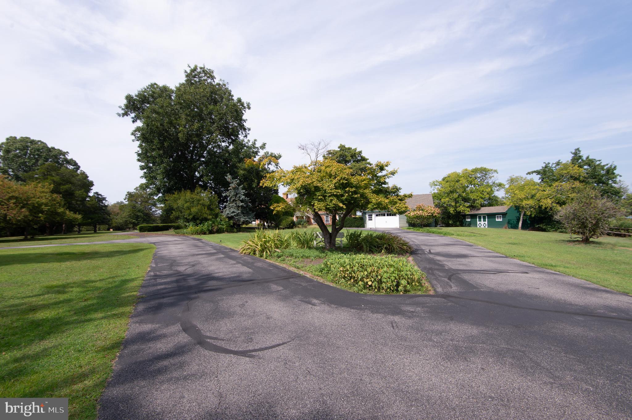 ROYAL OAK - Residential