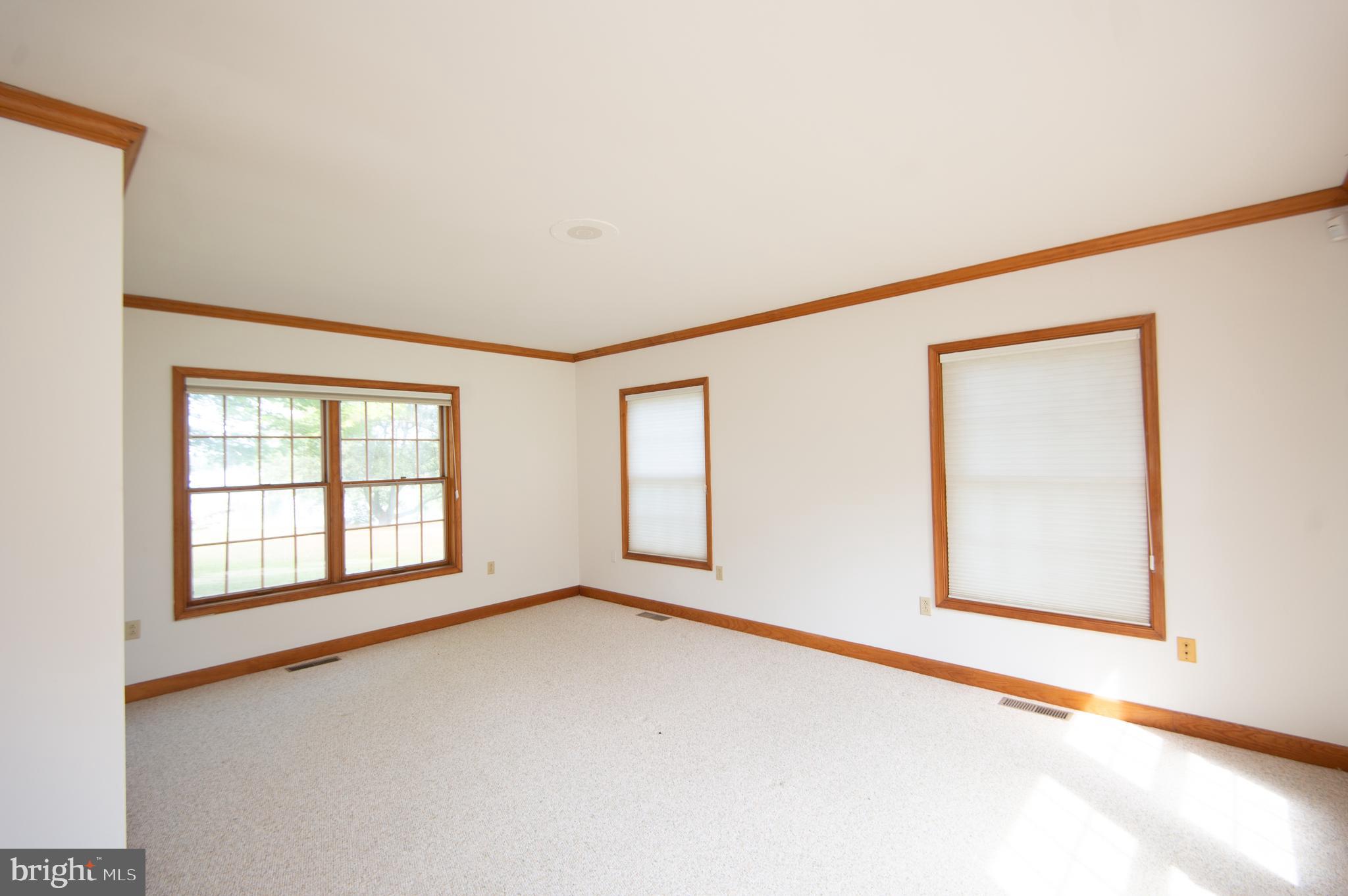 ROYAL OAK - Residential