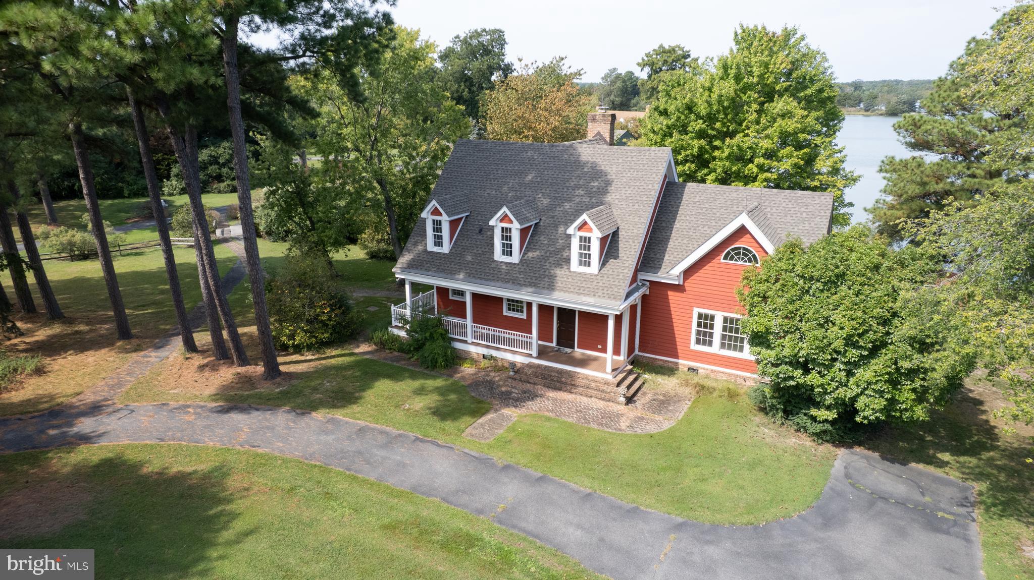 ROYAL OAK - Residential