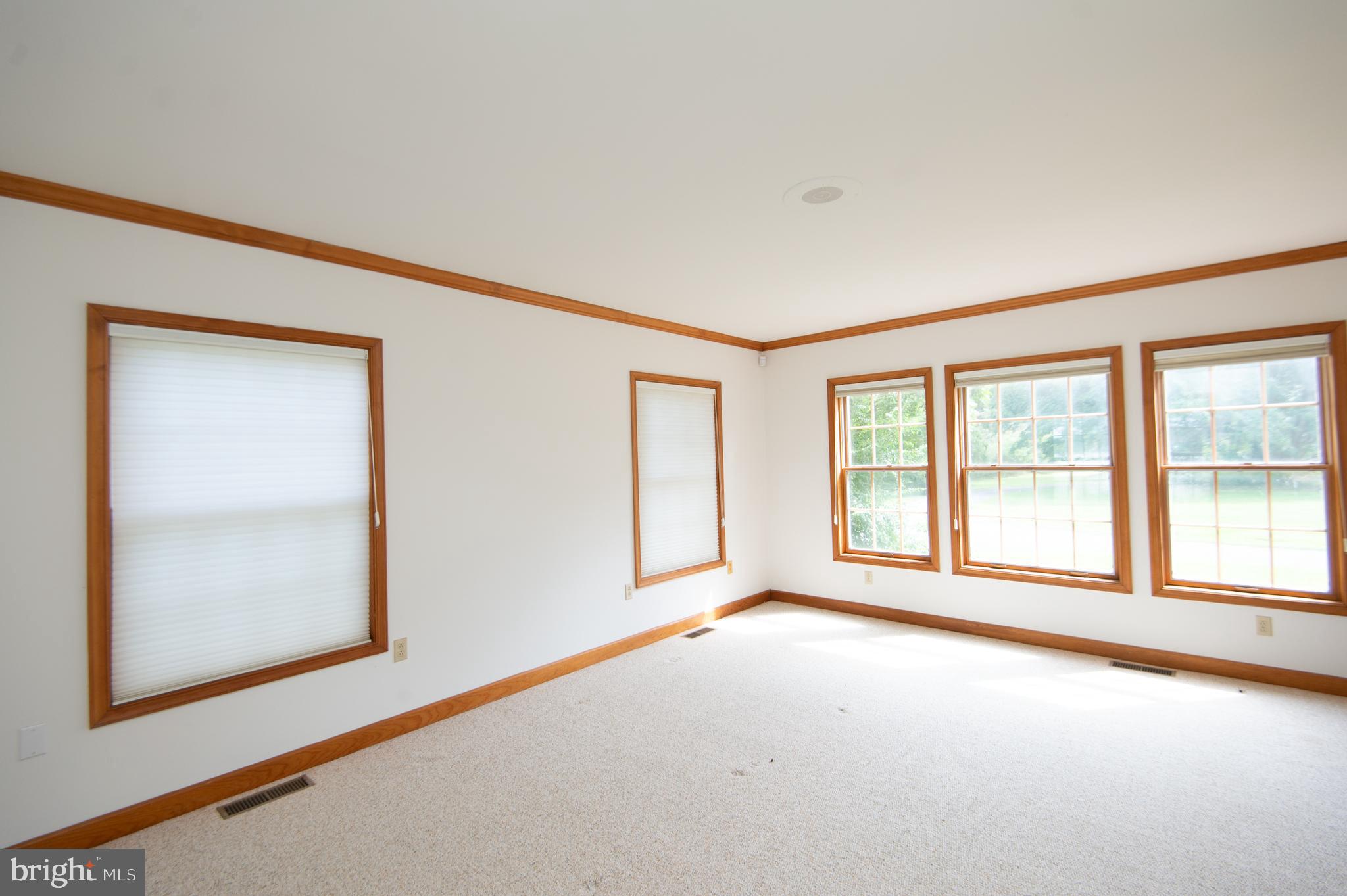 ROYAL OAK - Residential