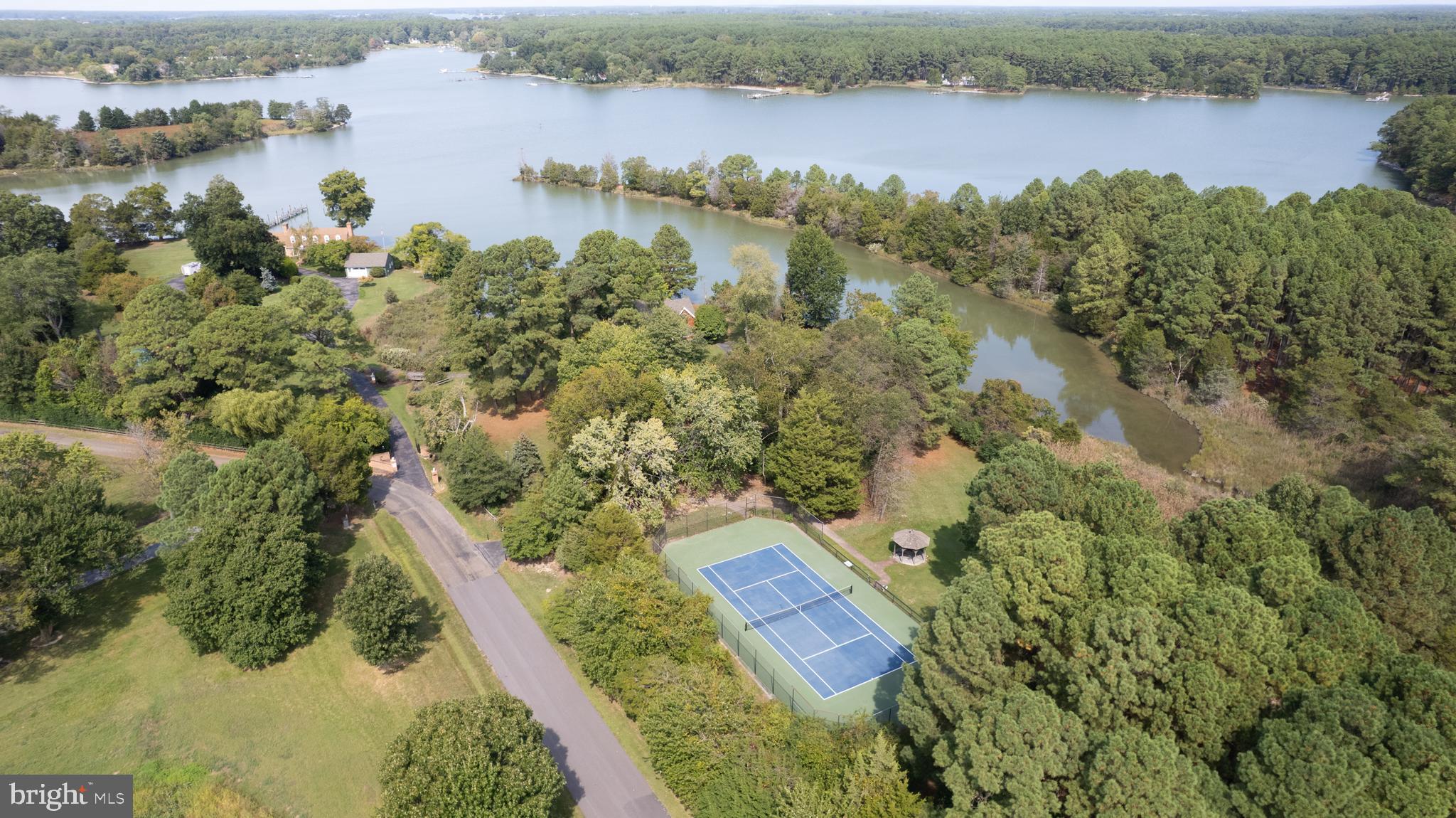 ROYAL OAK - Residential