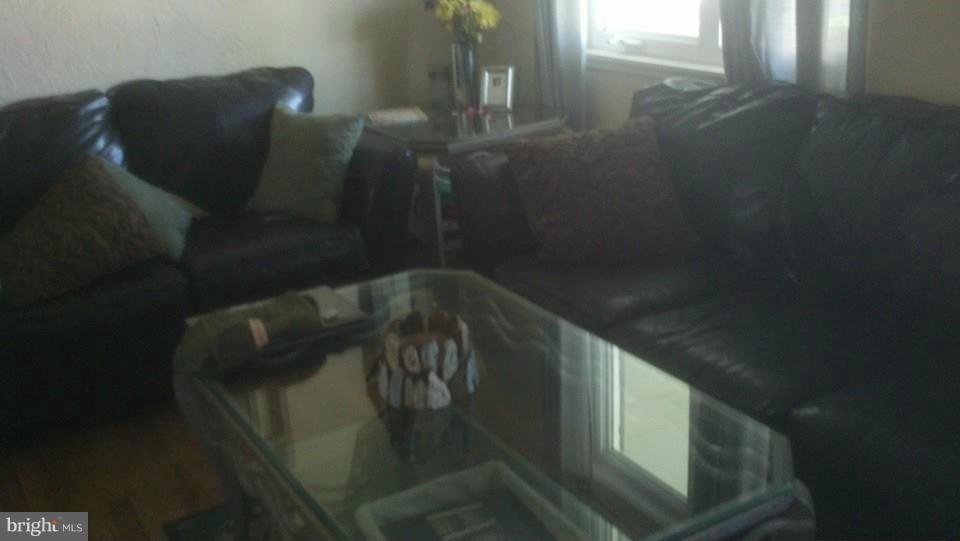 ELMWOOD - Residential