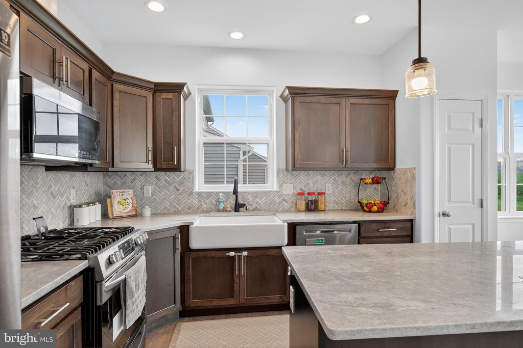 Photo of 504 Jared Way, NEW HOLLAND, PA 17557 (MLS # PALA2077404)