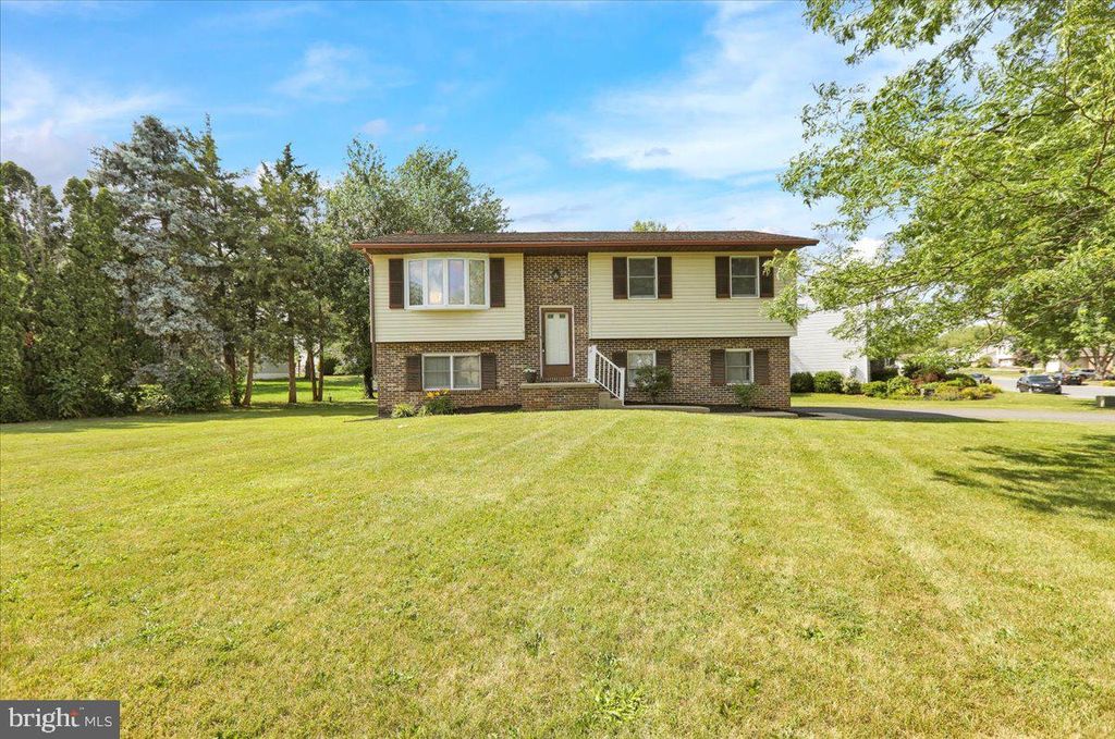 Photo of 509 Rutledge Avenue, Lancaster, PA 17601 (MLS # PALA2052396)