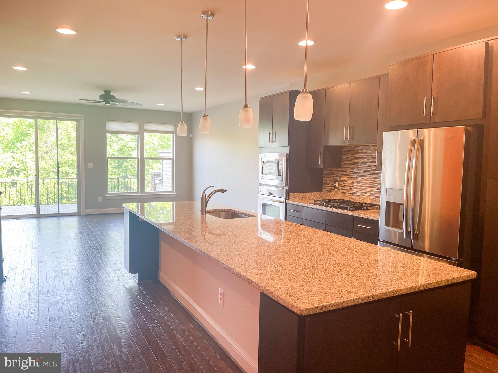 BRAMBLETON TOWN CTR RESI - Residential Lease