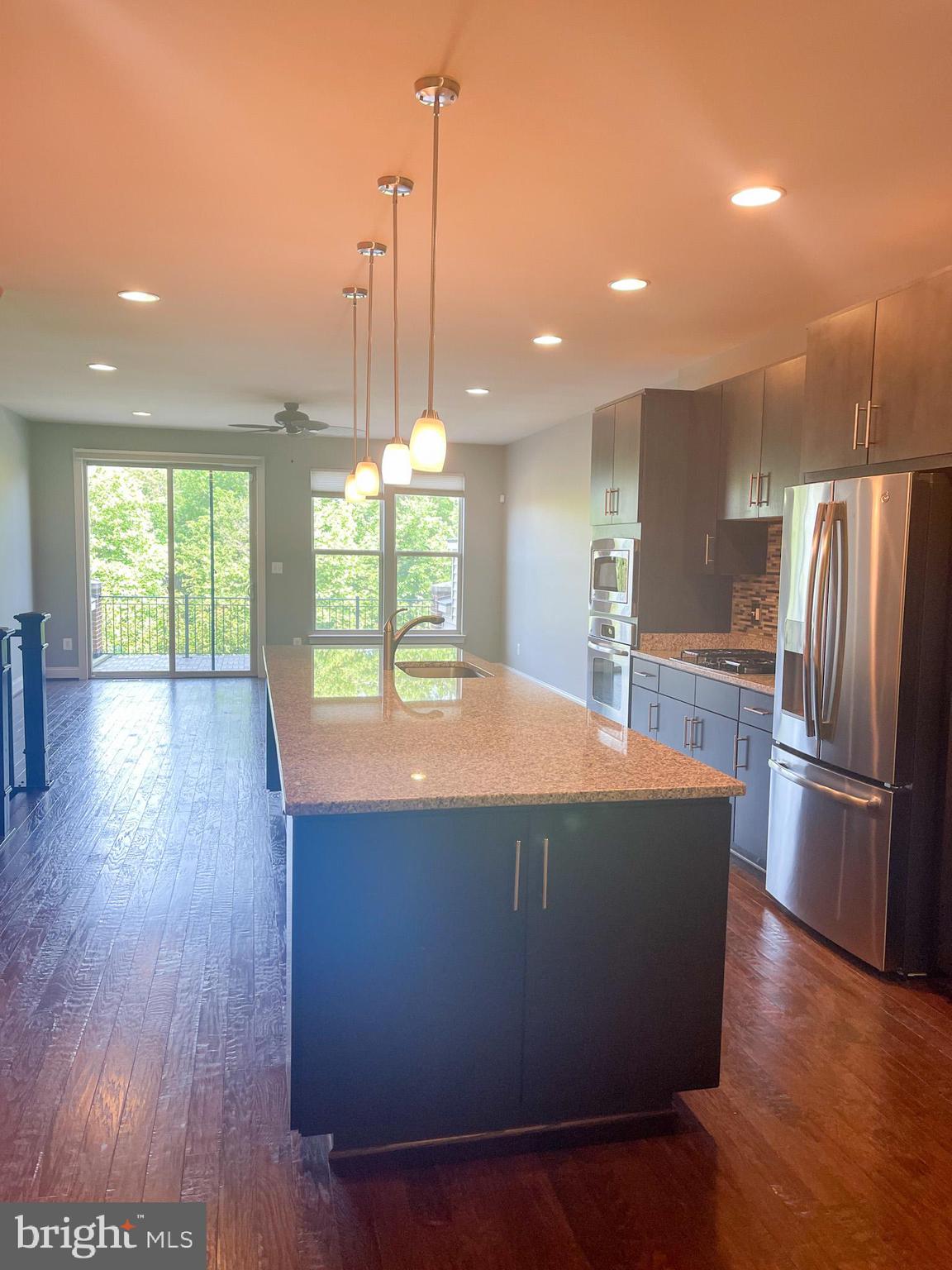 BRAMBLETON TOWN CTR RESI - Residential Lease