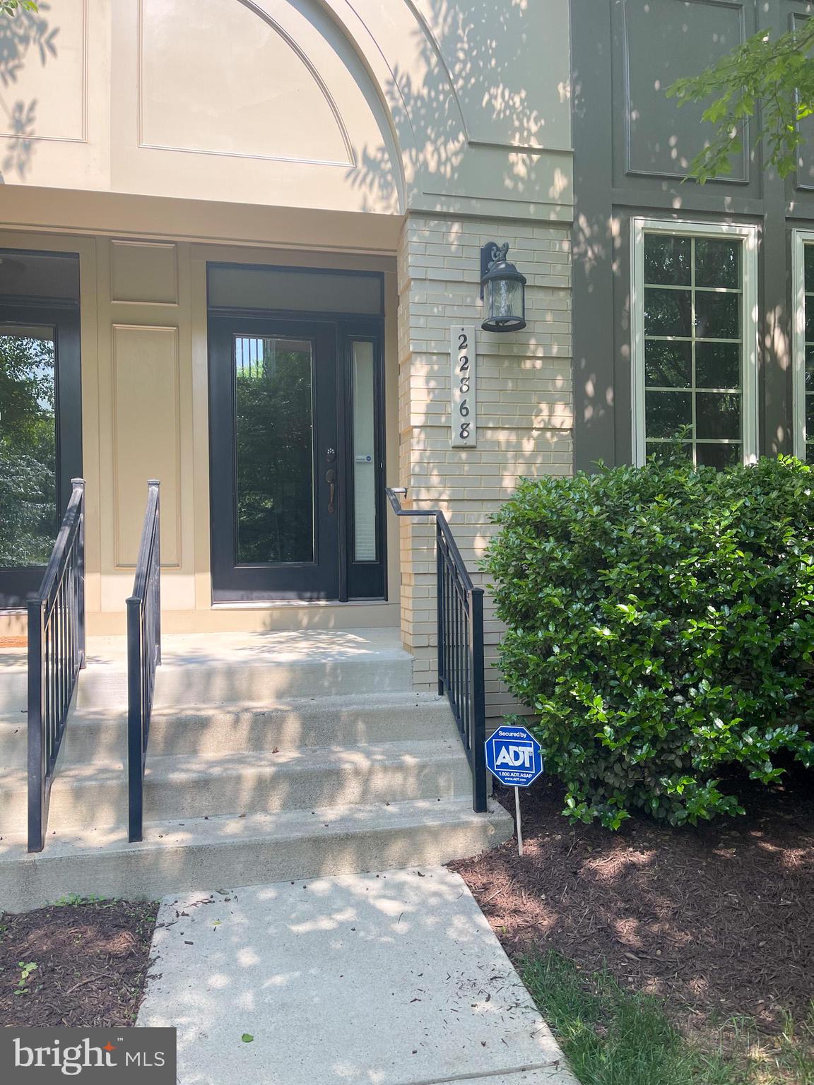 BRAMBLETON TOWN CTR RESI - Residential Lease