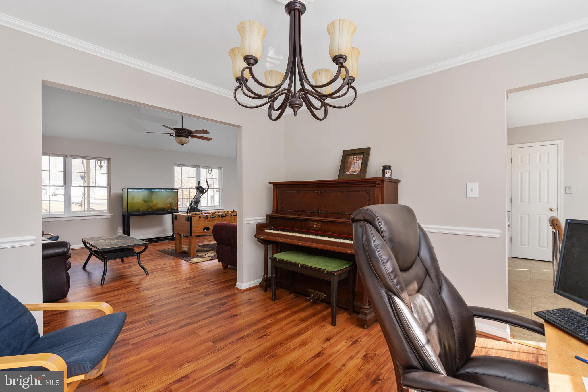 PRESIDENTIAL LAKES - Residential