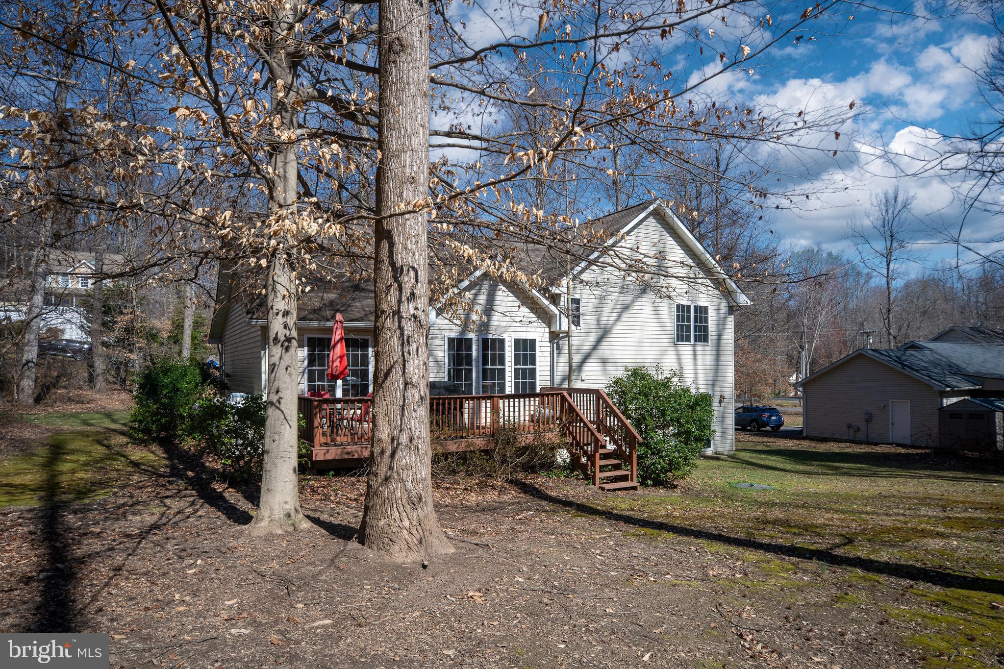 PRESIDENTIAL LAKES - Residential