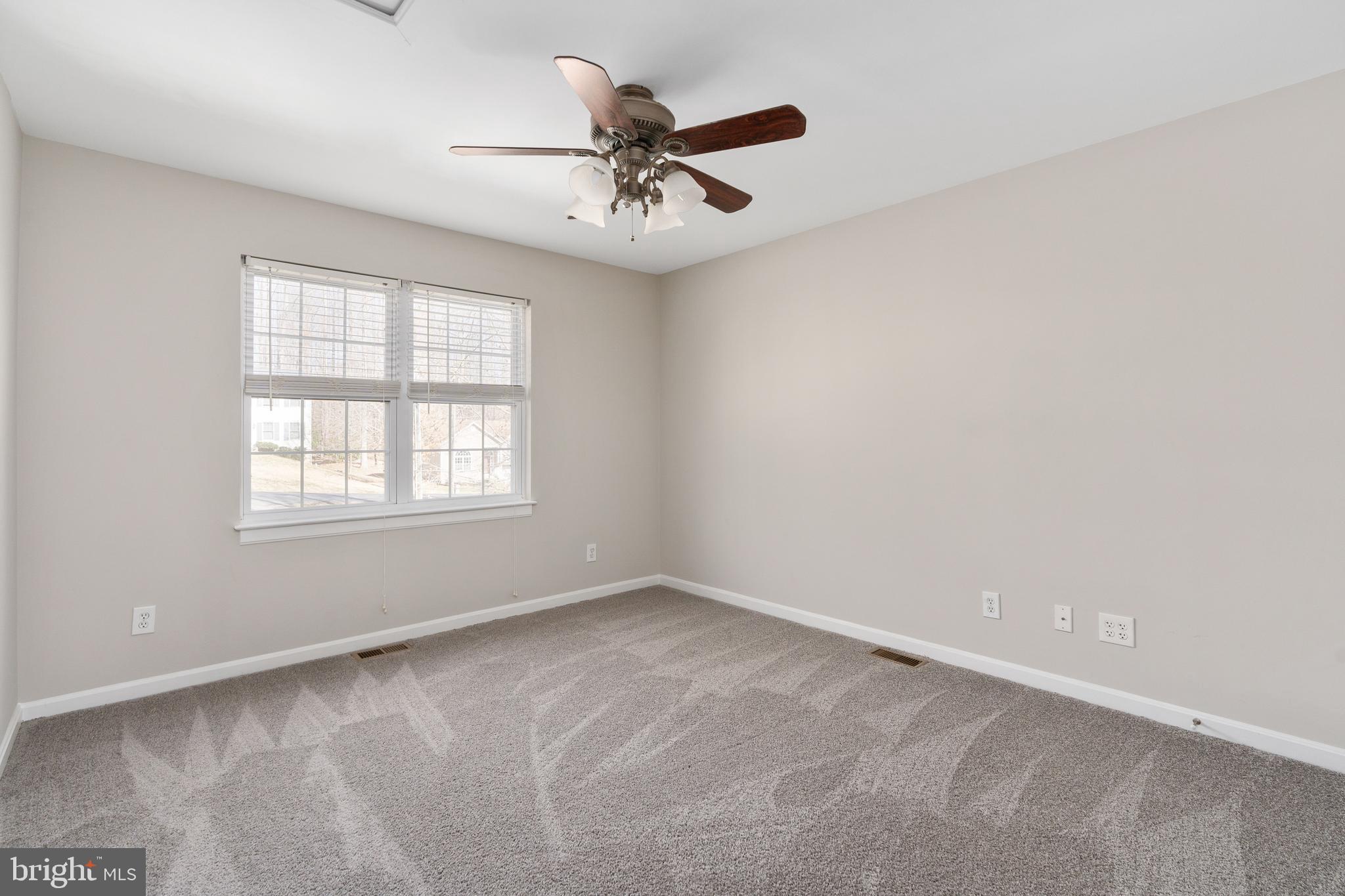 PRESIDENTIAL LAKES - Residential