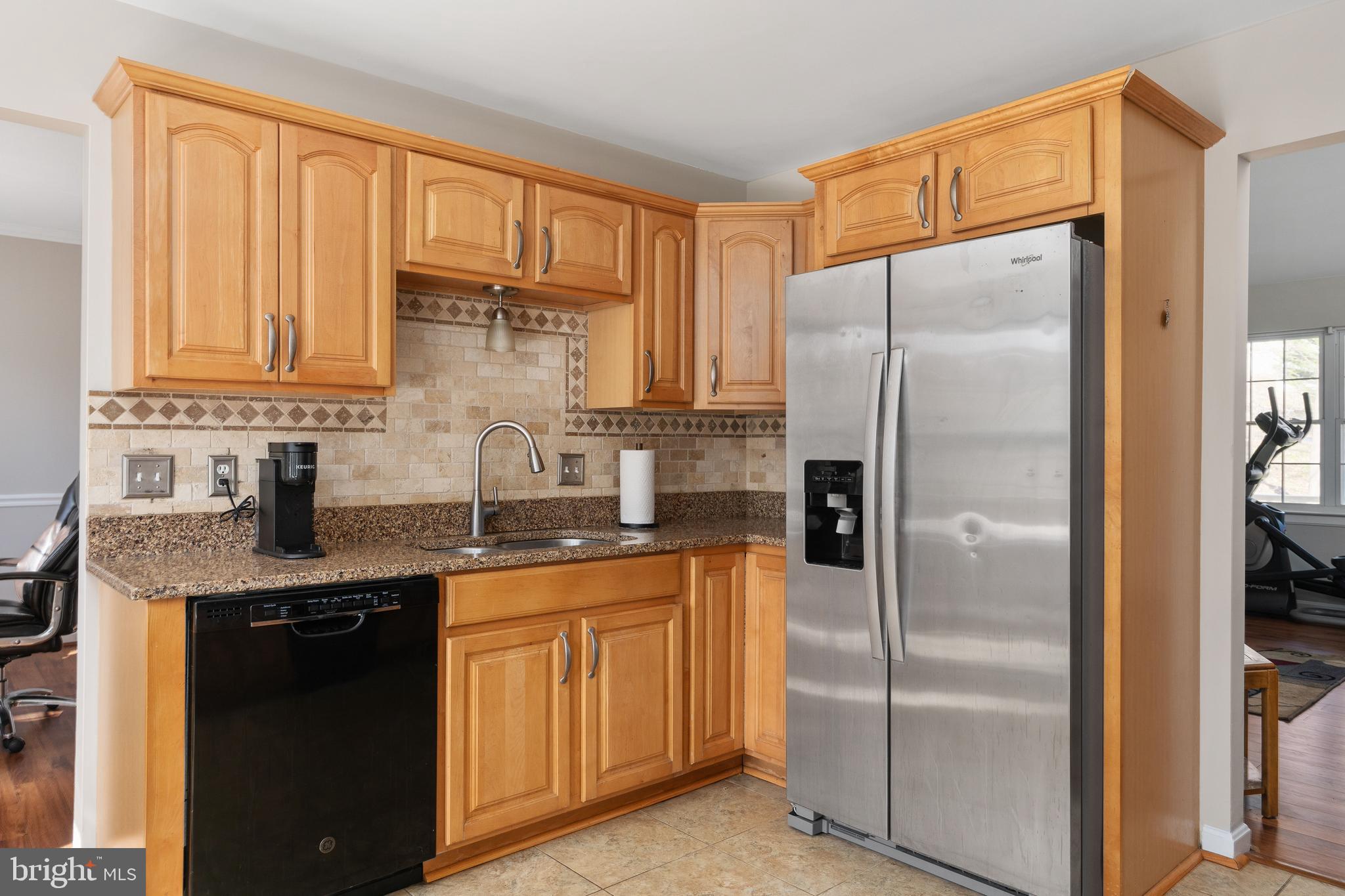 PRESIDENTIAL LAKES - Residential