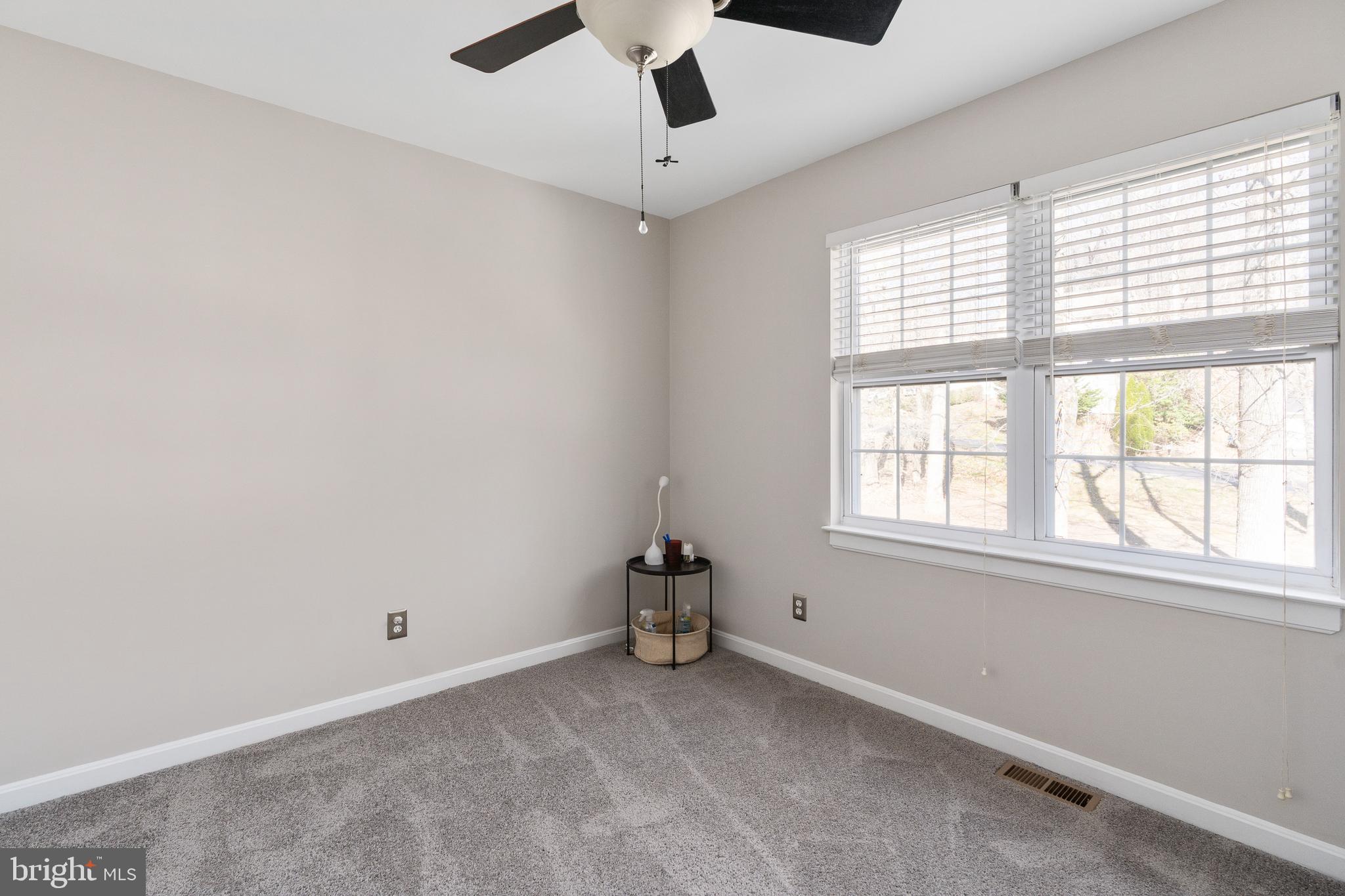 PRESIDENTIAL LAKES - Residential