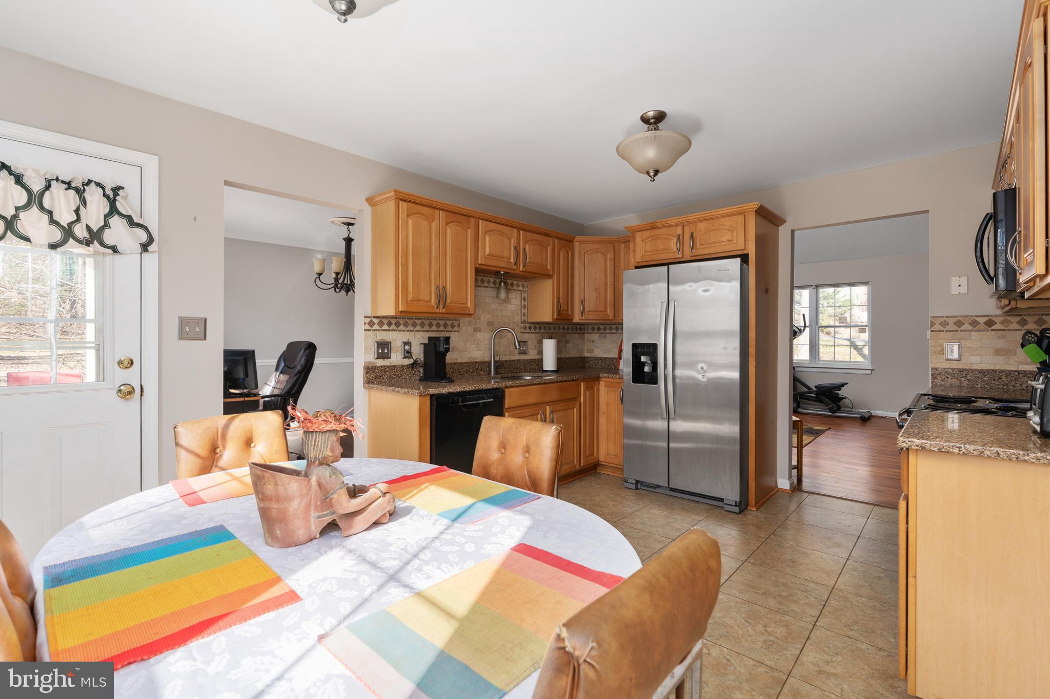 PRESIDENTIAL LAKES - Residential