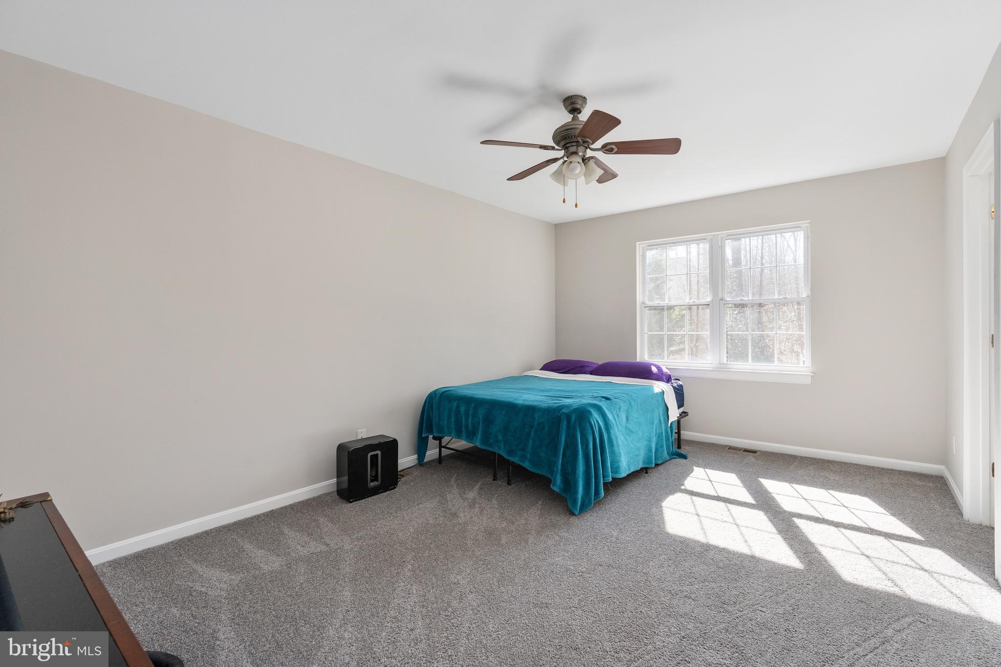 PRESIDENTIAL LAKES - Residential