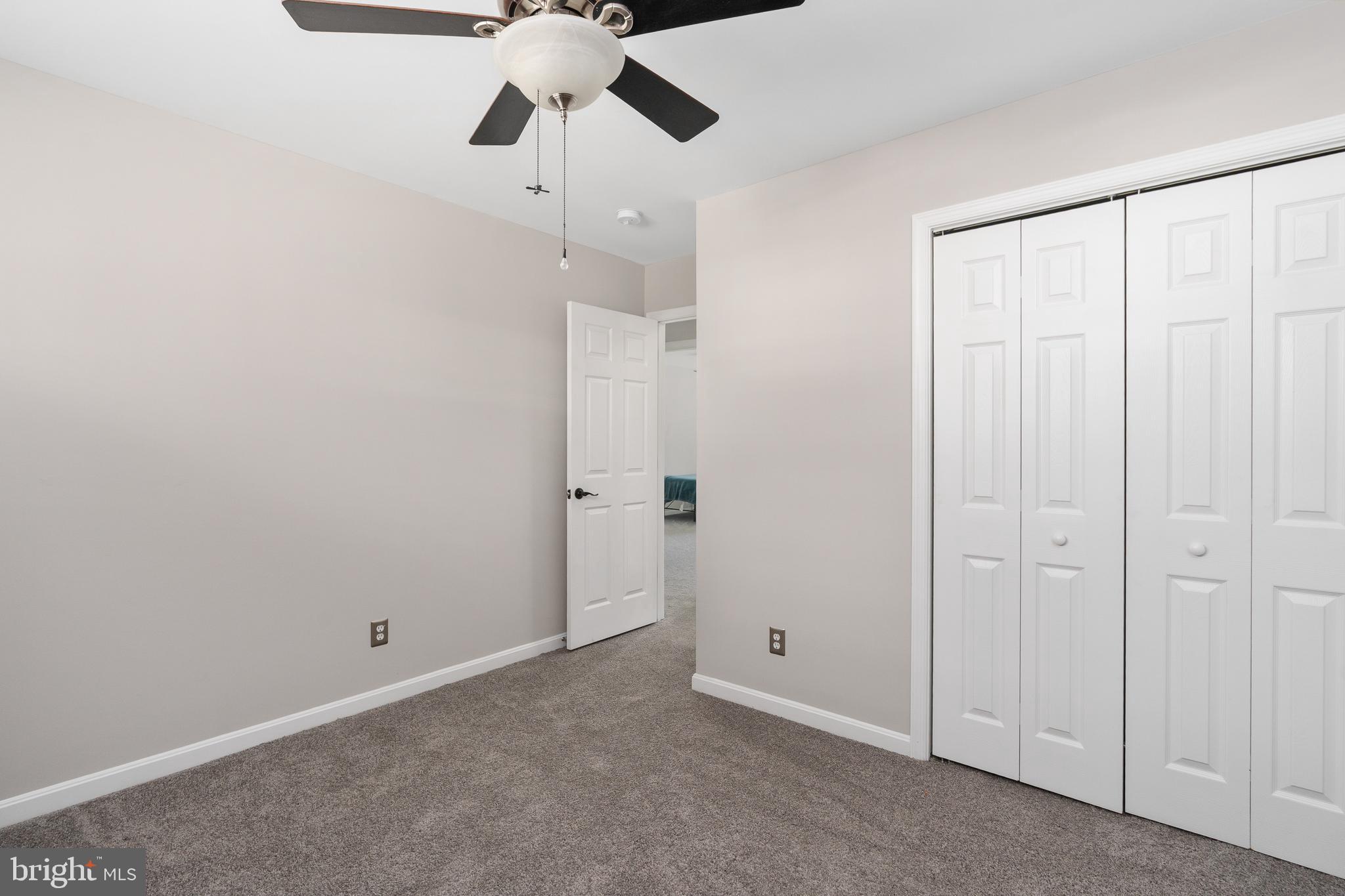 PRESIDENTIAL LAKES - Residential