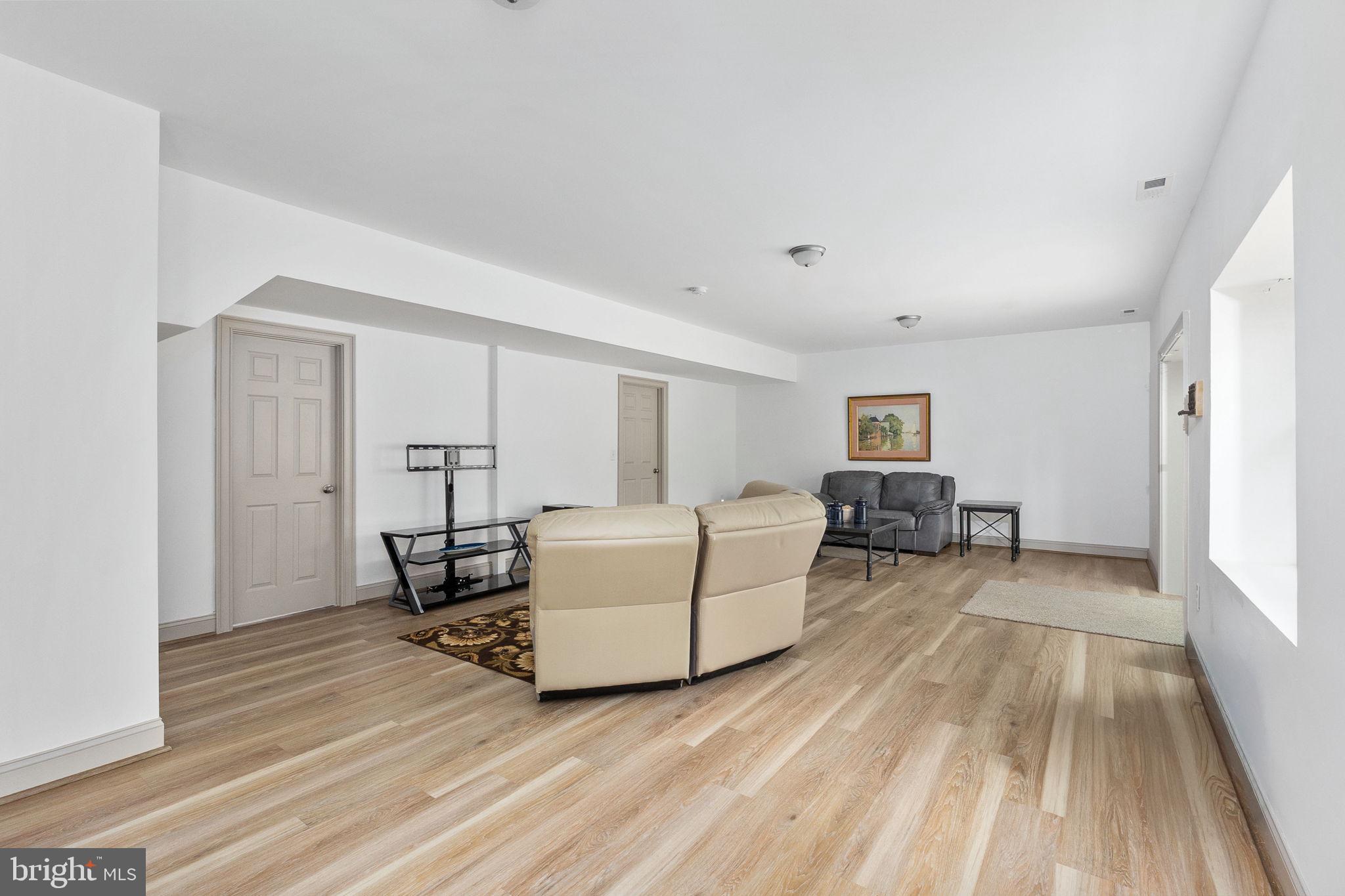 BLOUNTS HARBOUR - Residential