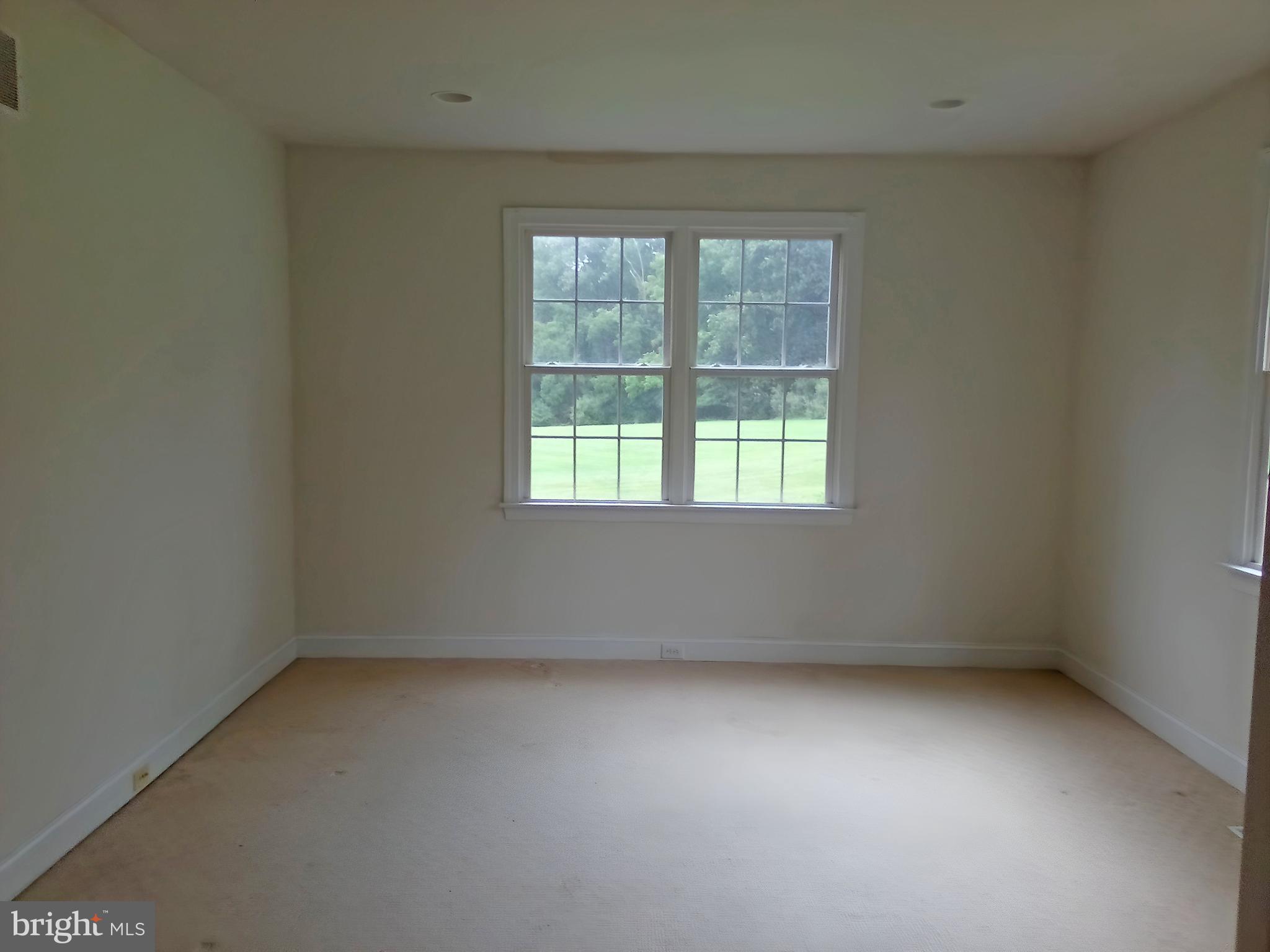 CHANTILLY FARM - Residential