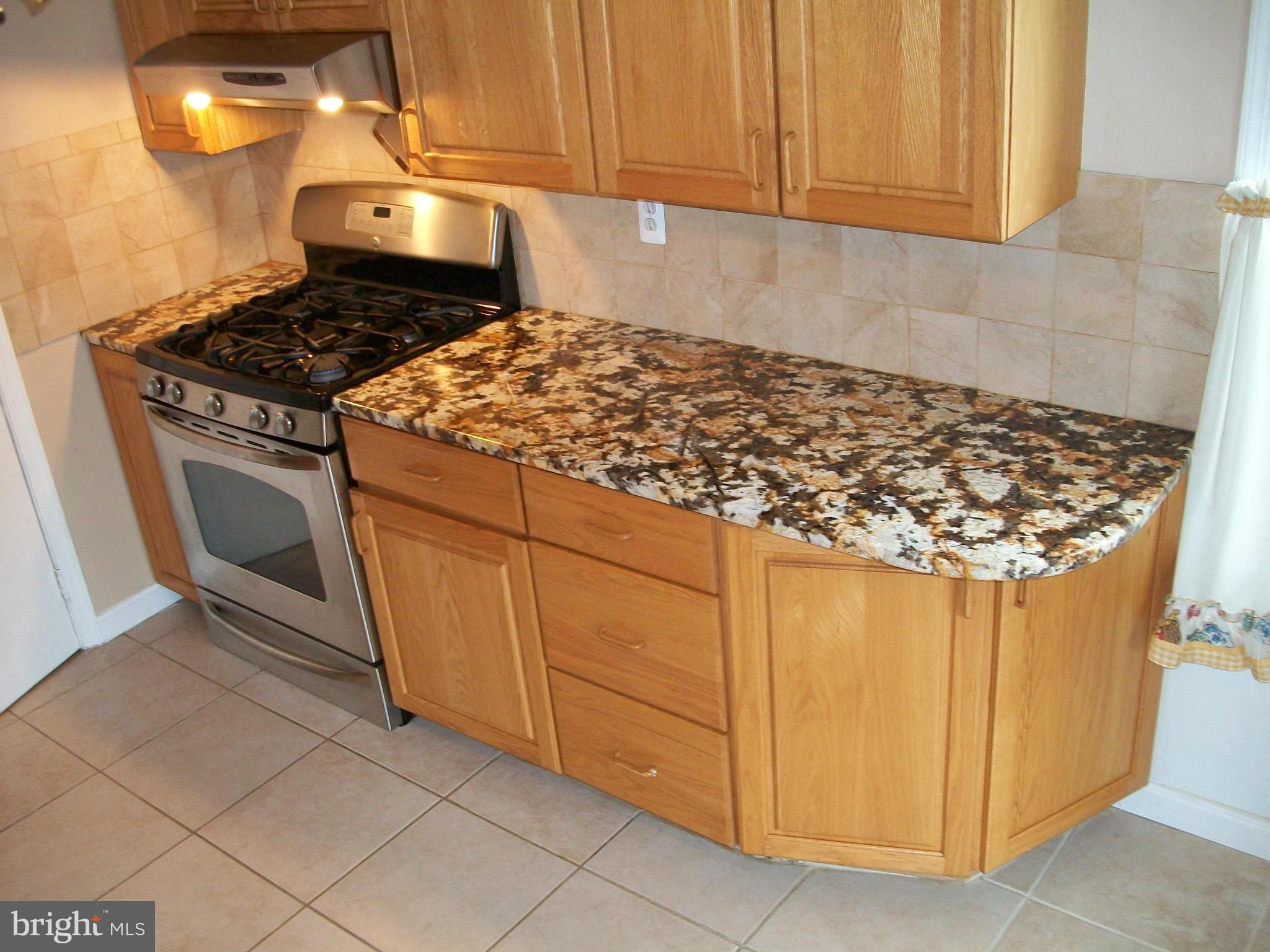 PINEWOOD LAKE - Residential