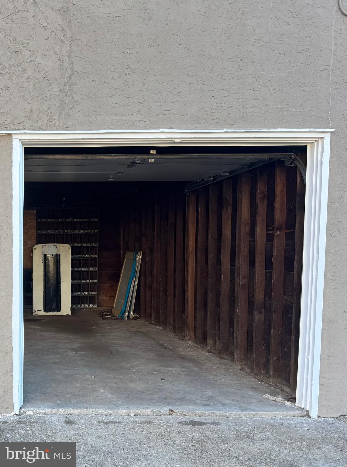 ERDENHEIM - Commercial Lease