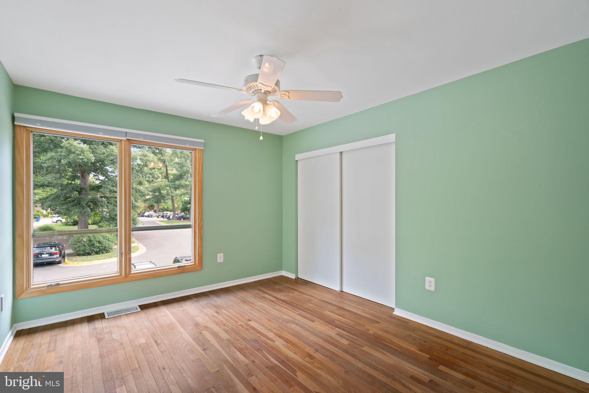 RESTON - Residential