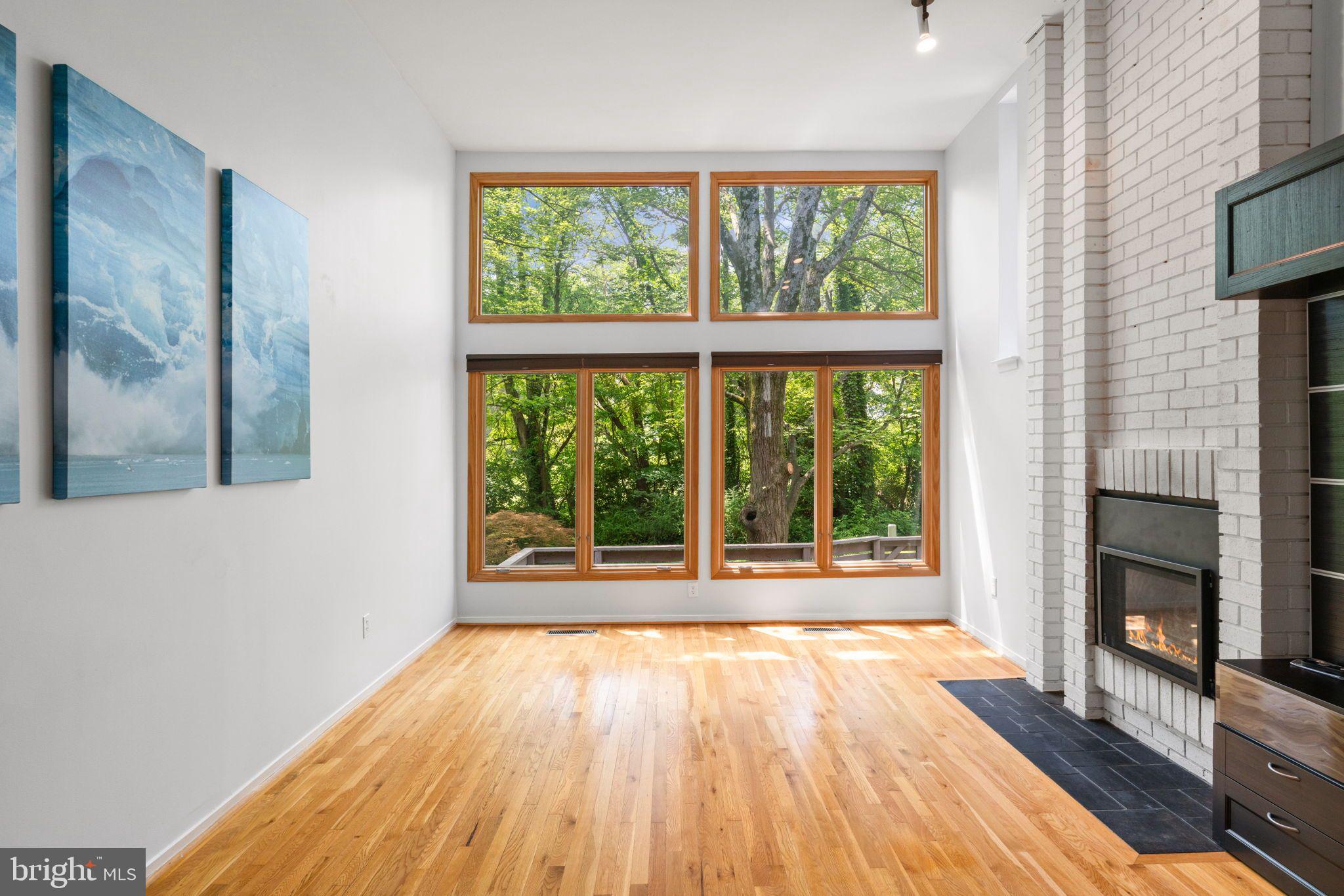 RESTON - Residential