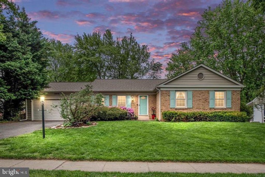 Photo of 10808 Stanhope Place, FAIRFAX, VA 22032 (MLS # VAFX2273148)