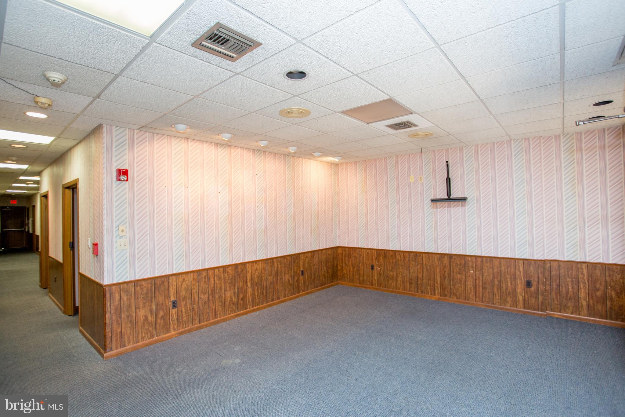 FAIRLESS HILLS - Commercial Sale