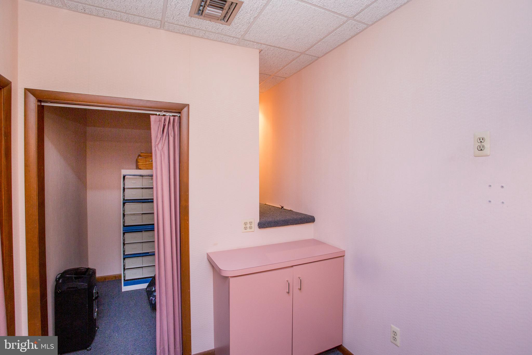 FAIRLESS HILLS - Commercial Sale