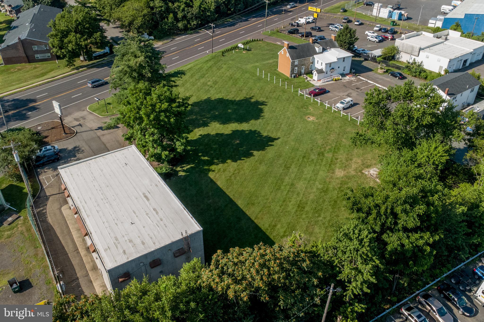 FAIRLESS HILLS - Commercial Sale
