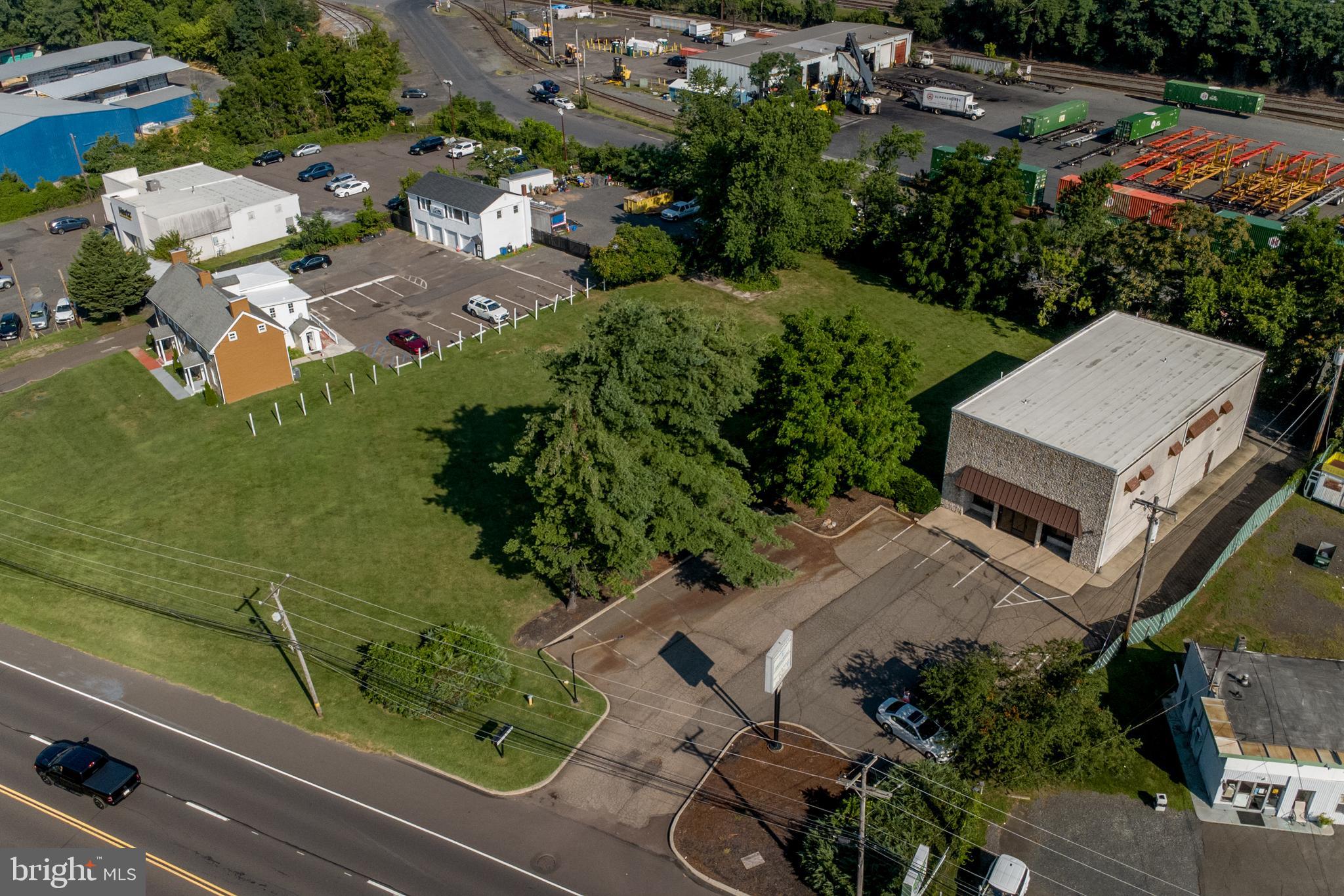 FAIRLESS HILLS - Commercial Sale