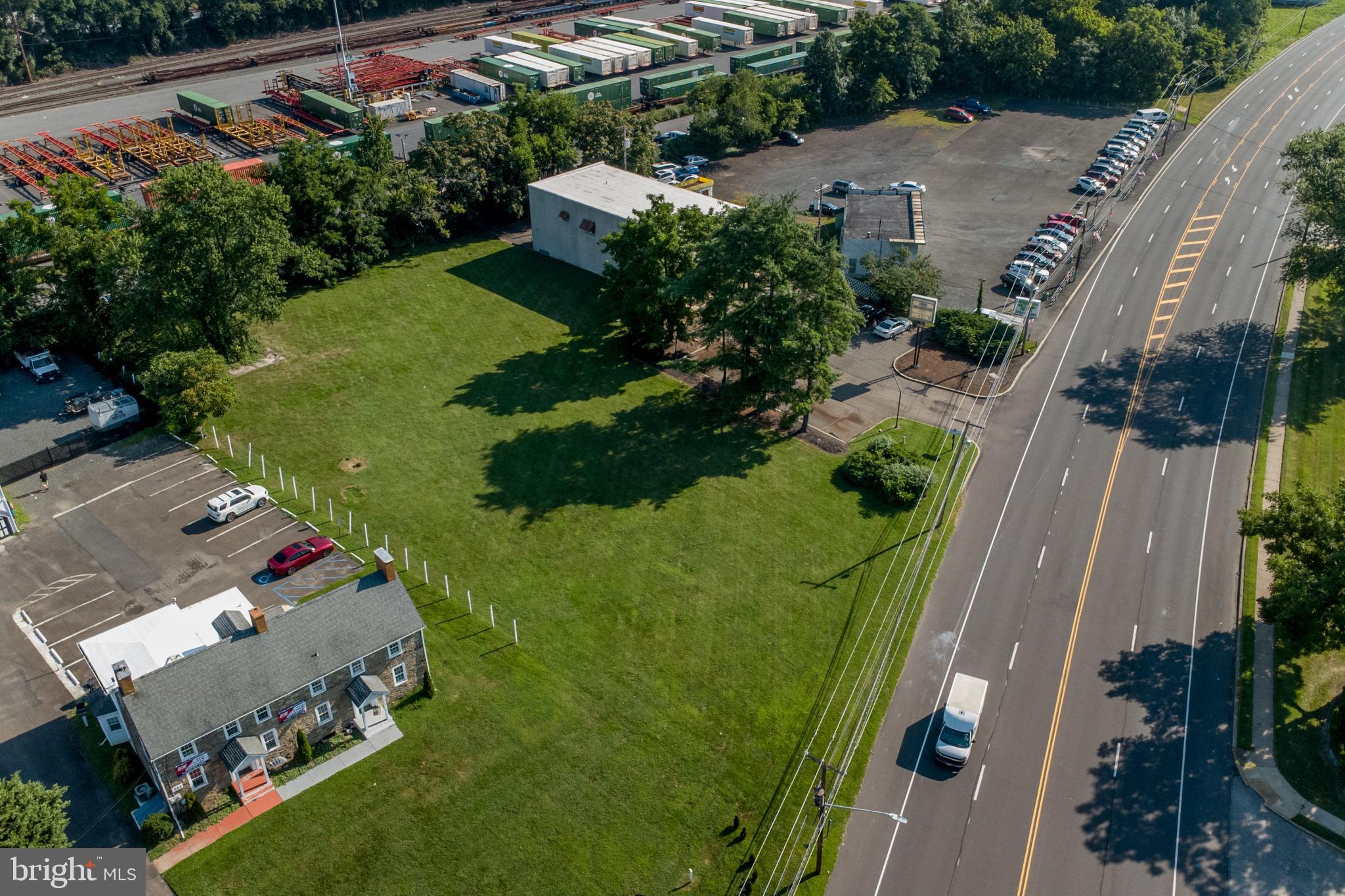 FAIRLESS HILLS - Commercial Sale