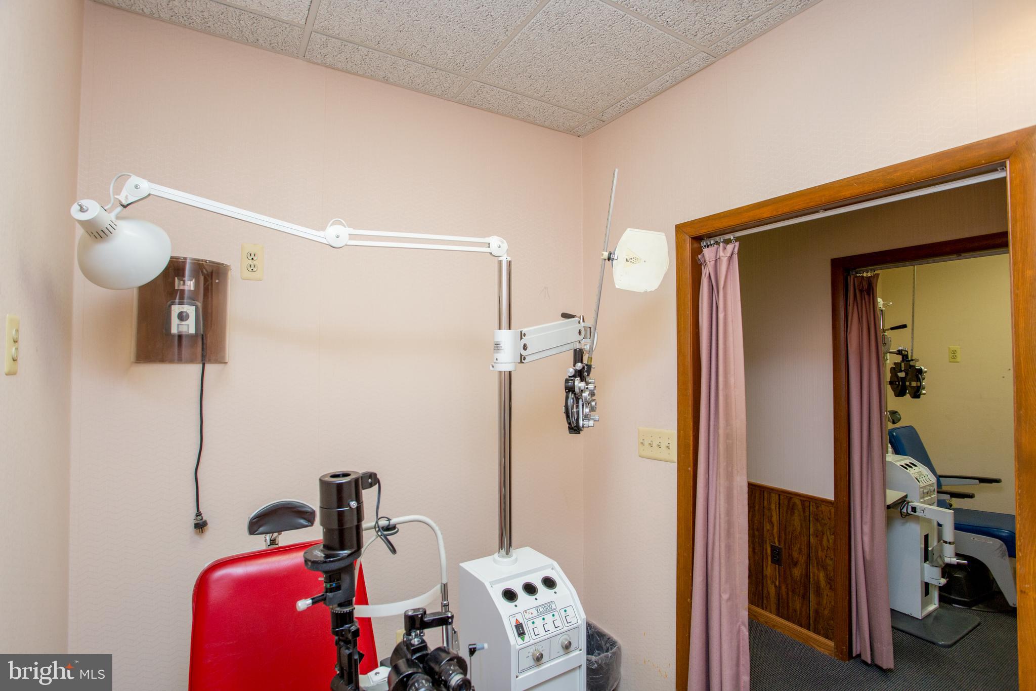 FAIRLESS HILLS - Commercial Sale