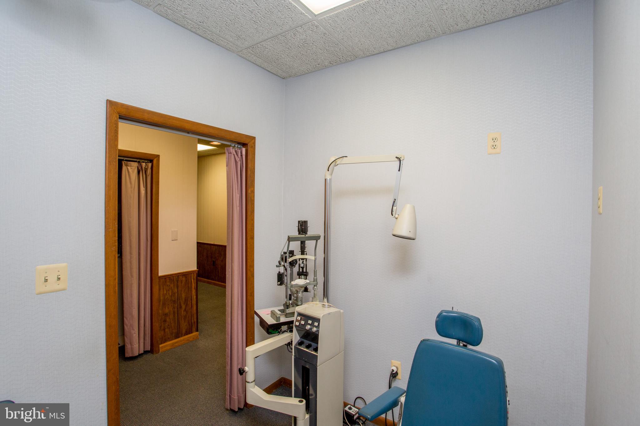 FAIRLESS HILLS - Commercial Sale