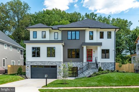 1935 FOXHALL ROAD MCLEAN VA 22101