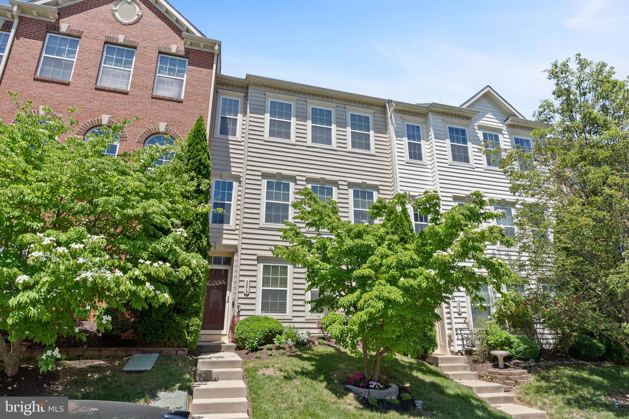 NORTHRIDGE VILLAGE - Residential