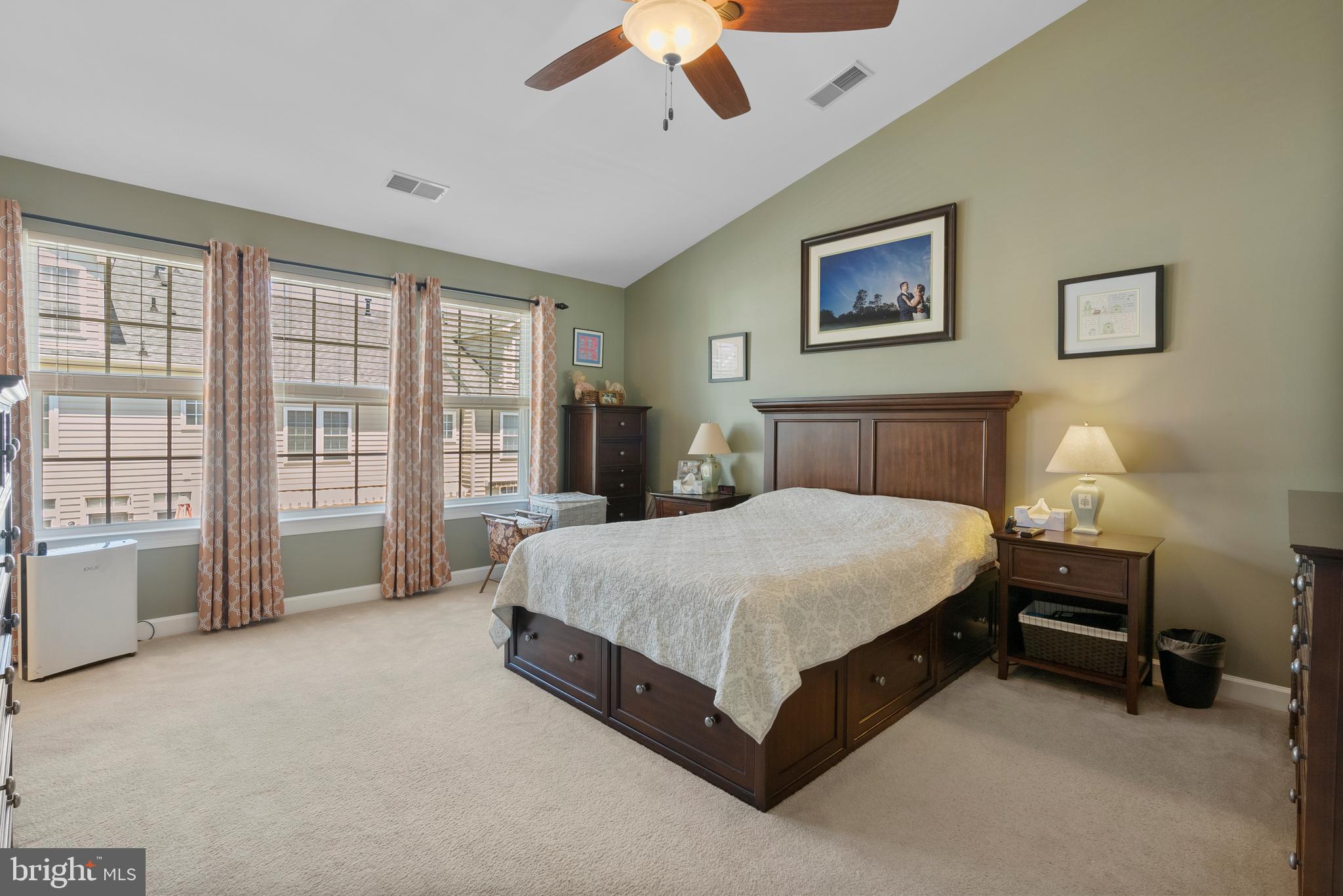 NORTHRIDGE VILLAGE - Residential