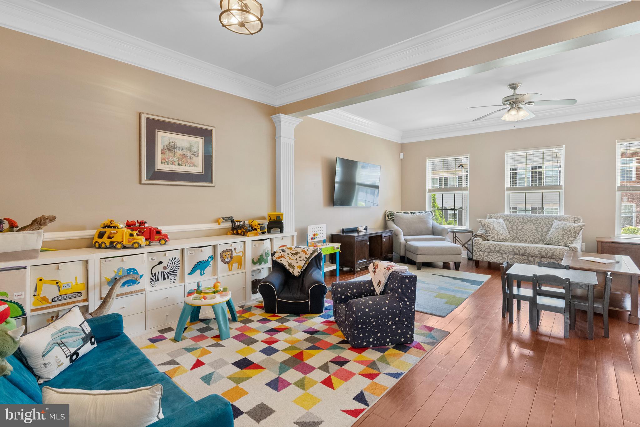 NORTHRIDGE VILLAGE - Residential